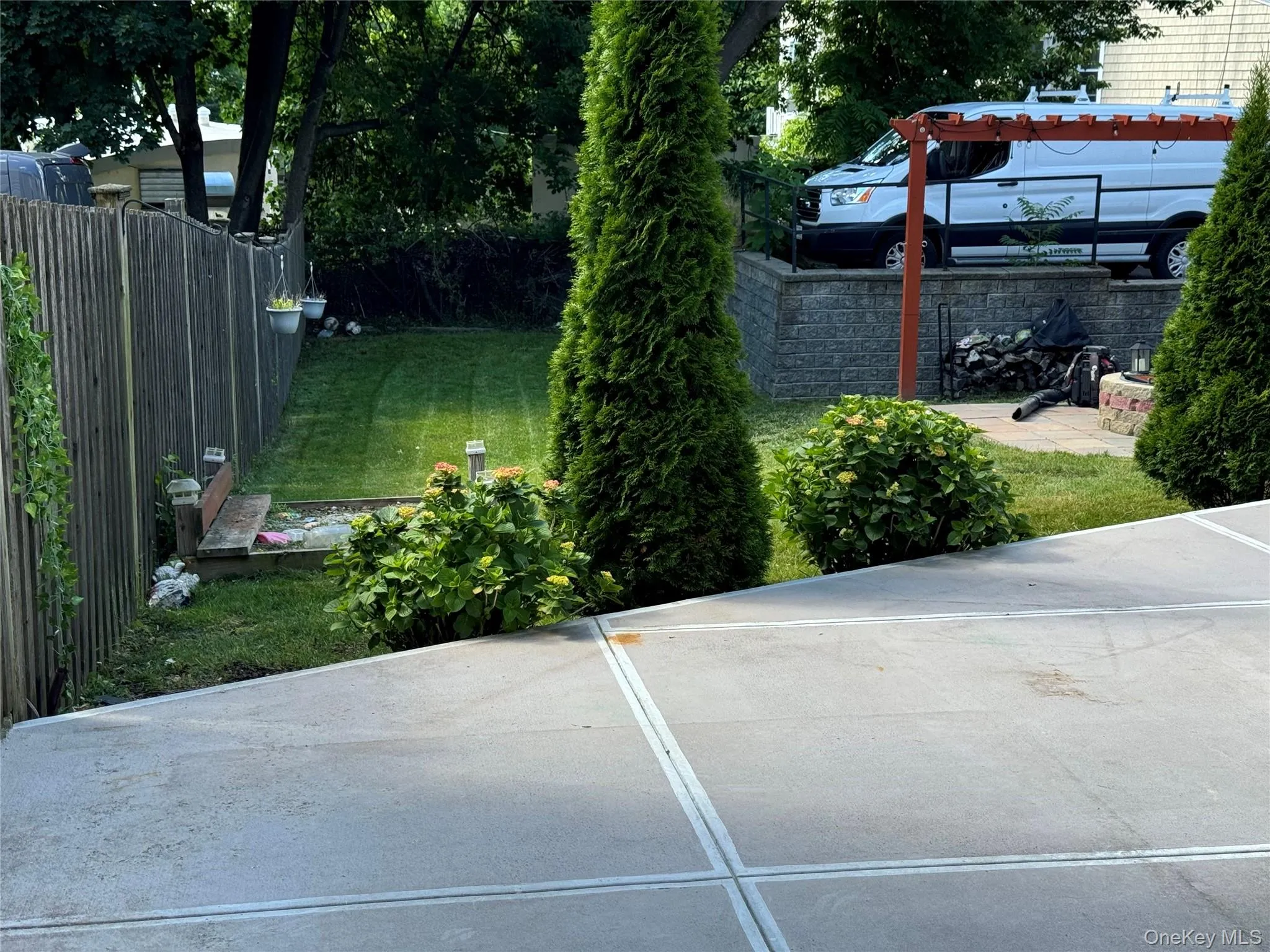 View of yard View of yard