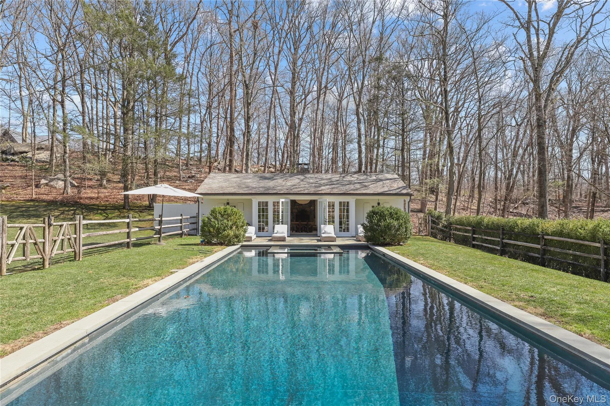 Pool with pool house Pool with pool house