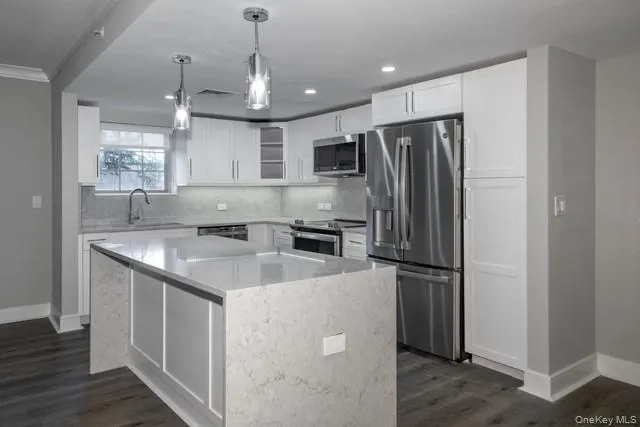 100 Glen Street, Glen Cove, NY, 1 Bedroom Bedrooms, 4 Rooms Rooms,1 BathroomBathrooms,Residential Lease,Idx,Glen,0,944709 100 Glen Street, Glen Cove, NY, 1 Bedroom Bedrooms, 4 Rooms Rooms,1 BathroomBathrooms,Residential Lease,Idx,Glen,0,944709