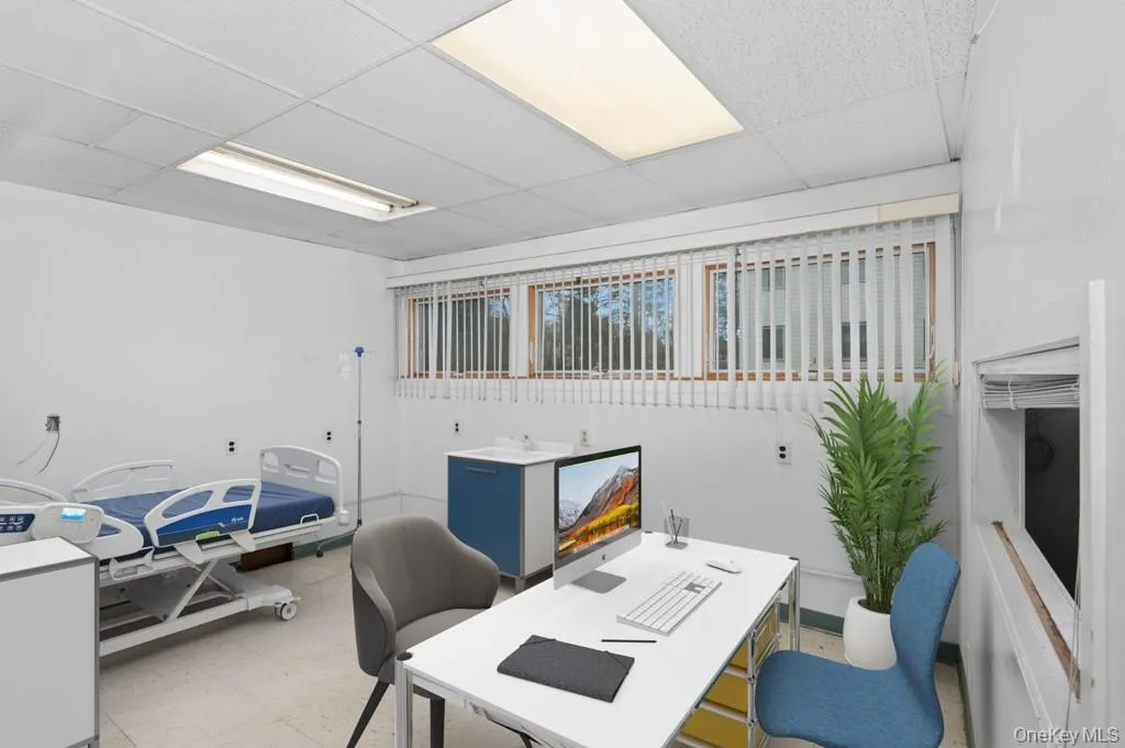 Digitally Staged another space in complex Digitally Staged another space in complex