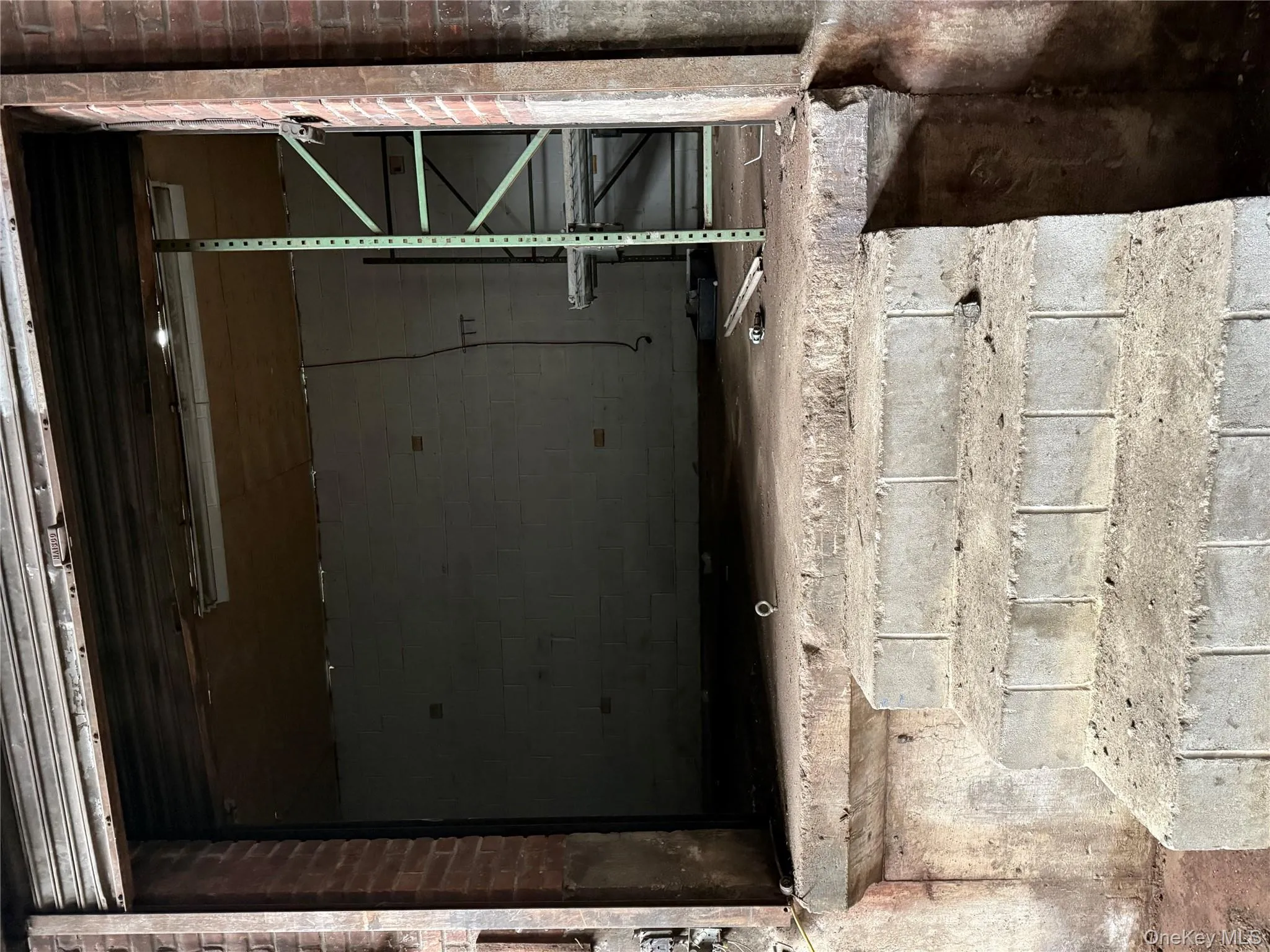 180-25 Liberty Avenue, New York, NY, ,Commercial Lease,For Rent,Liberty,0,944845 180-25 Liberty Avenue, New York, NY, ,Commercial Lease,For Rent,Liberty,0,944845