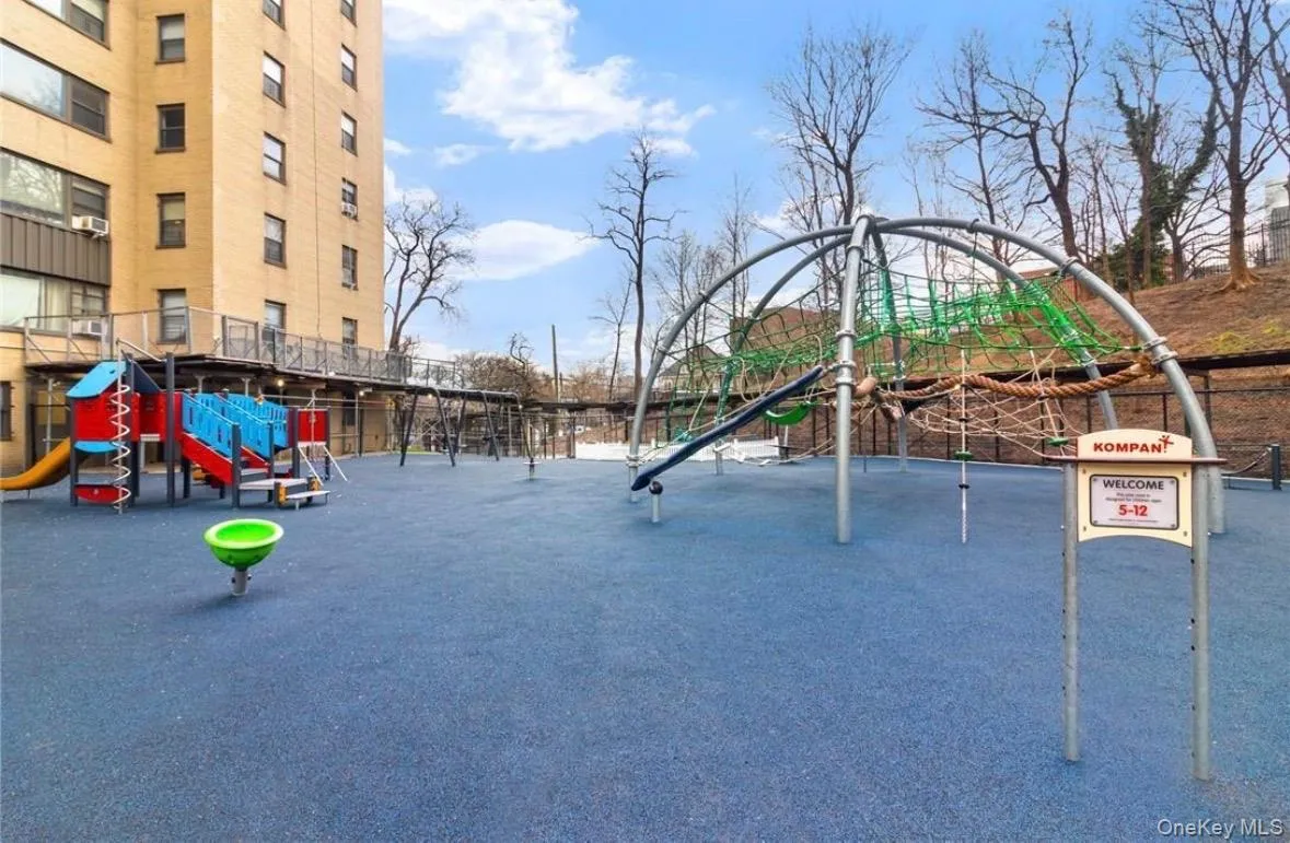 8 Fordham Hill Oval, New York, NY, 2 Bedrooms Bedrooms, 5 Rooms Rooms,1 BathroomBathrooms,Residential,For Rent,Fordham Hill Oval,0,944864 8 Fordham Hill Oval, New York, NY, 2 Bedrooms Bedrooms, 5 Rooms Rooms,1 BathroomBathrooms,Residential,For Rent,Fordham Hill Oval,0,944864