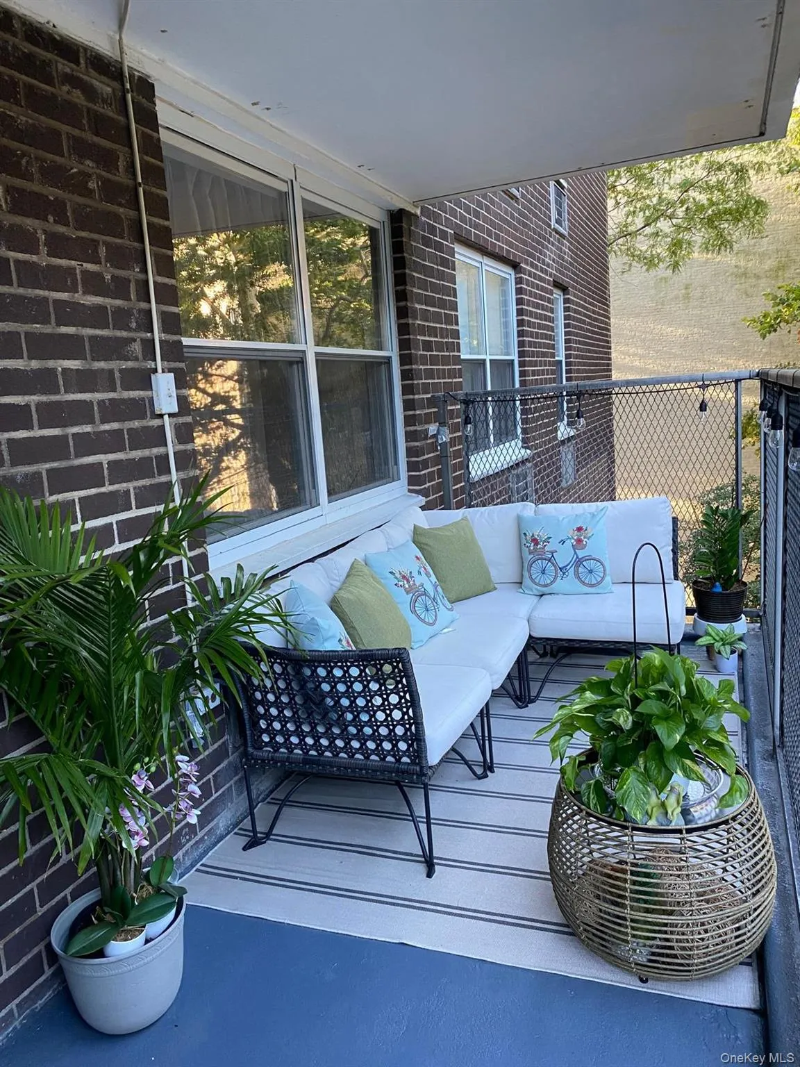 2550 Olinville Avenue, New York, NY, 3 Bedrooms Bedrooms, 6 Rooms Rooms,1 BathroomBathrooms,Residential,For Rent,Olinville,0,944940 2550 Olinville Avenue, New York, NY, 3 Bedrooms Bedrooms, 6 Rooms Rooms,1 BathroomBathrooms,Residential,For Rent,Olinville,0,944940