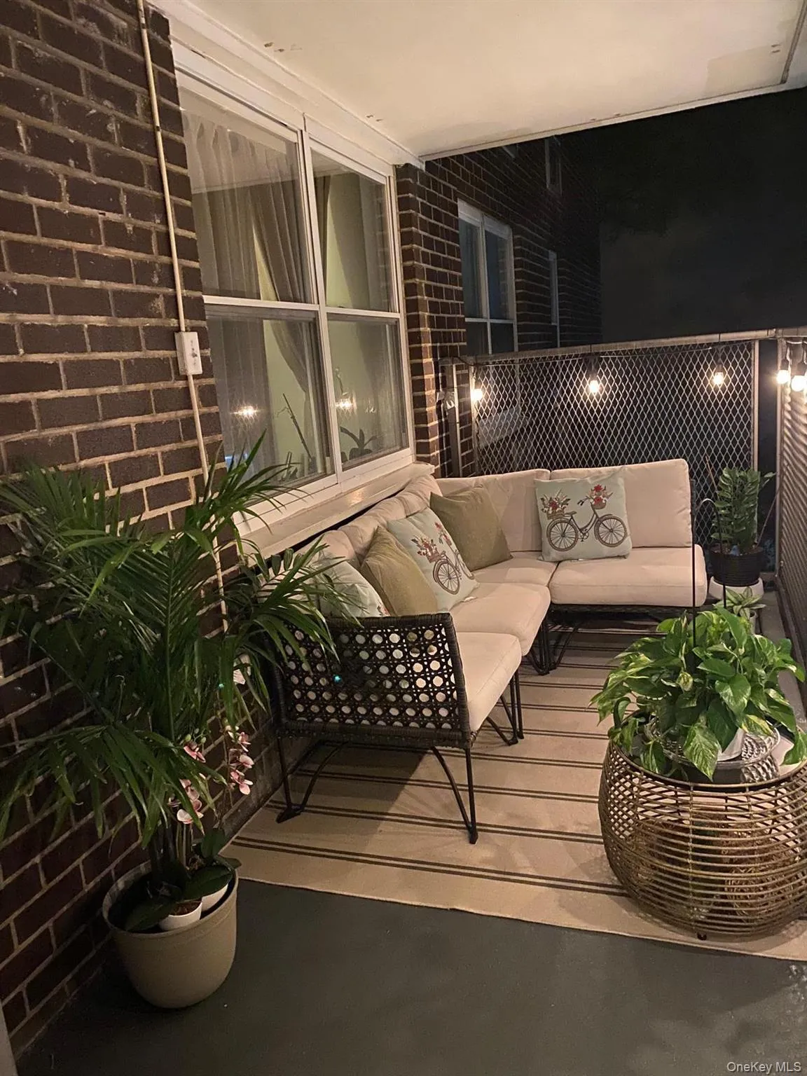 2550 Olinville Avenue, New York, NY, 3 Bedrooms Bedrooms, 6 Rooms Rooms,1 BathroomBathrooms,Residential,For Rent,Olinville,0,944940 2550 Olinville Avenue, New York, NY, 3 Bedrooms Bedrooms, 6 Rooms Rooms,1 BathroomBathrooms,Residential,For Rent,Olinville,0,944940