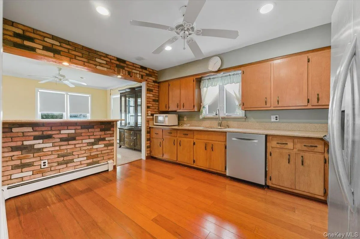 401 Walnut Street, Long Beach, NY, 3 Bedrooms Bedrooms, 7 Rooms Rooms,2 BathroomsBathrooms,Residential Lease,Idx,Walnut,0,944979 401 Walnut Street, Long Beach, NY, 3 Bedrooms Bedrooms, 7 Rooms Rooms,2 BathroomsBathrooms,Residential Lease,Idx,Walnut,0,944979