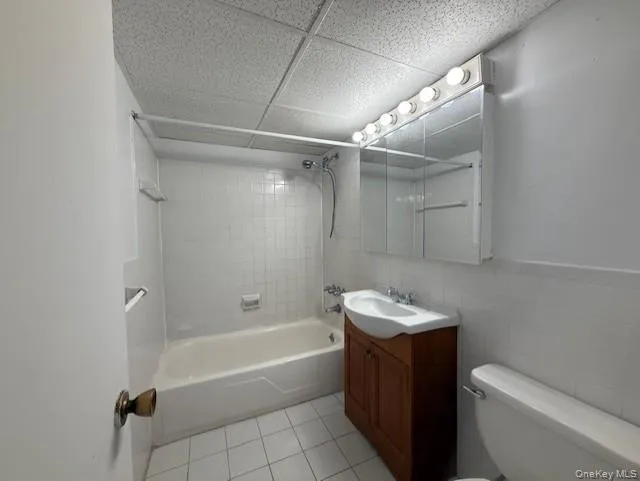 100 Clinton Avenue, North Hempstead, NY, 1 Bedroom Bedrooms, 4 Rooms Rooms,1 BathroomBathrooms,Residential,For Rent,Clinton,0,945050 100 Clinton Avenue, North Hempstead, NY, 1 Bedroom Bedrooms, 4 Rooms Rooms,1 BathroomBathrooms,Residential,For Rent,Clinton,0,945050