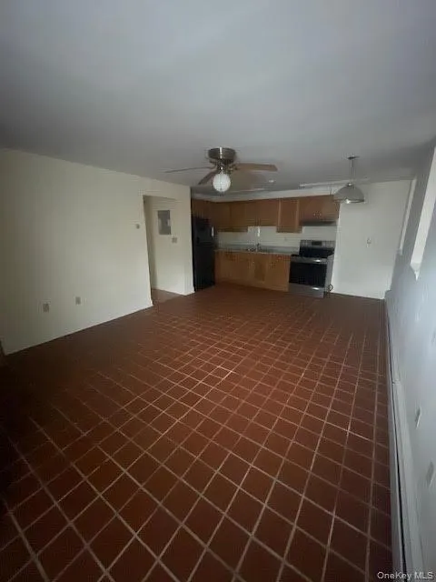 Enjoy cooking in an open concept living & dining area Enjoy cooking in an open concept living & dining area