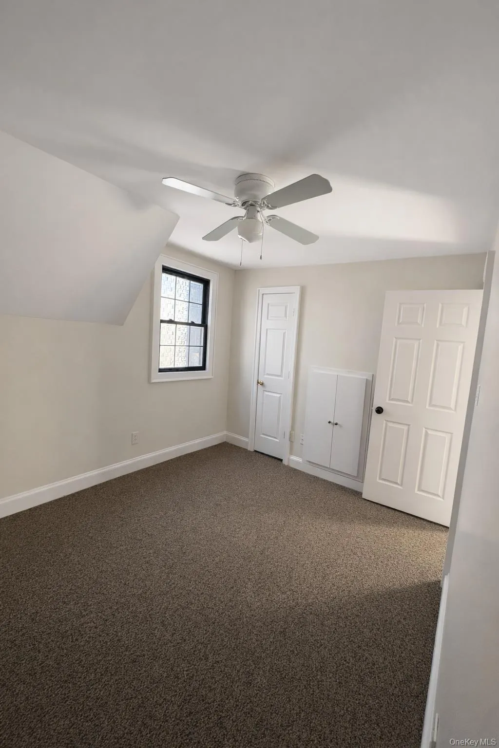 41 Centre Avenue, Hempstead, NY, 3 Bedrooms Bedrooms, 5 Rooms Rooms,1 BathroomBathrooms,Residential Lease,For Rent,Centre,0,945086 41 Centre Avenue, Hempstead, NY, 3 Bedrooms Bedrooms, 5 Rooms Rooms,1 BathroomBathrooms,Residential Lease,For Rent,Centre,0,945086