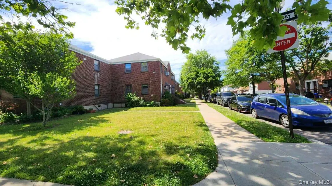 15-27 159 Street 159 Street, New York, NY, 1 Bedroom Bedrooms, 4 Rooms Rooms,1 BathroomBathrooms,Residential,For Rent,159 Street,0,945089 15-27 159 Street 159 Street, New York, NY, 1 Bedroom Bedrooms, 4 Rooms Rooms,1 BathroomBathrooms,Residential,For Rent,159 Street,0,945089