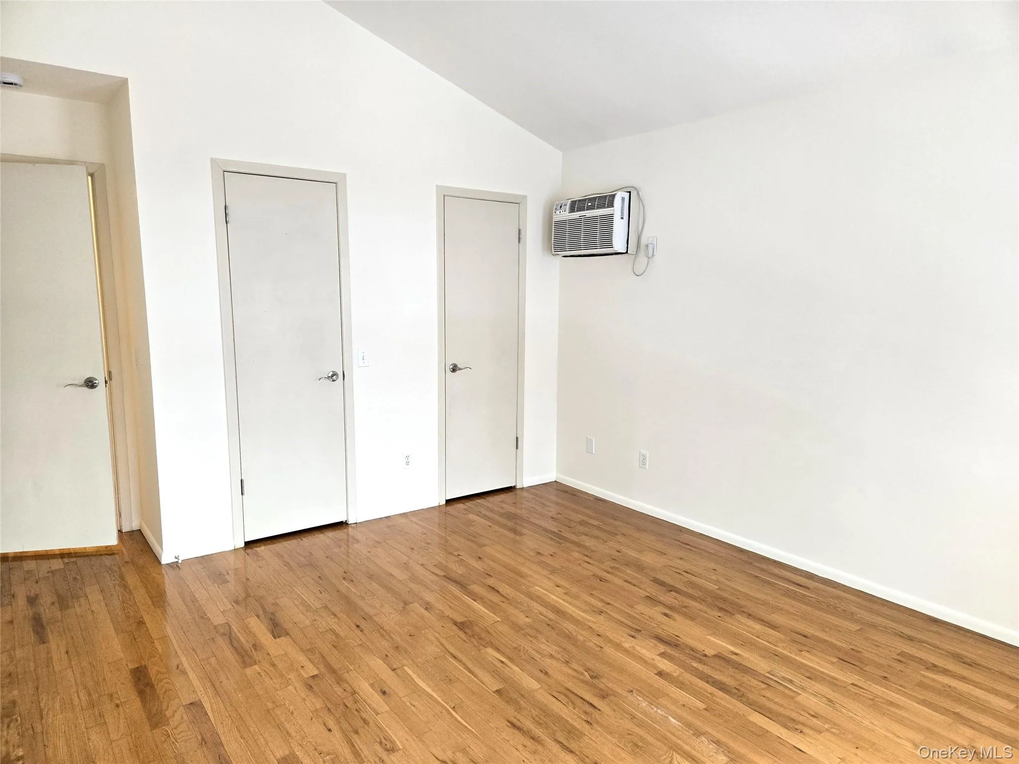 90 Graywood Road, North Hempstead, NY, 4 Bedrooms Bedrooms, 8 Rooms Rooms,3 BathroomsBathrooms,Residential Lease,Idx,Graywood,0,945115 90 Graywood Road, North Hempstead, NY, 4 Bedrooms Bedrooms, 8 Rooms Rooms,3 BathroomsBathrooms,Residential Lease,Idx,Graywood,0,945115
