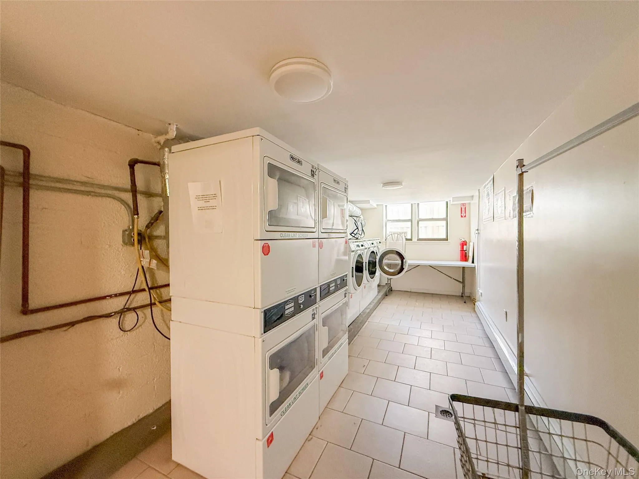 65 Broadway, Long Beach, NY, 2 Rooms Rooms,1 BathroomBathrooms,Residential Lease,Idx,Broadway,0,945169 65 Broadway, Long Beach, NY, 2 Rooms Rooms,1 BathroomBathrooms,Residential Lease,Idx,Broadway,0,945169