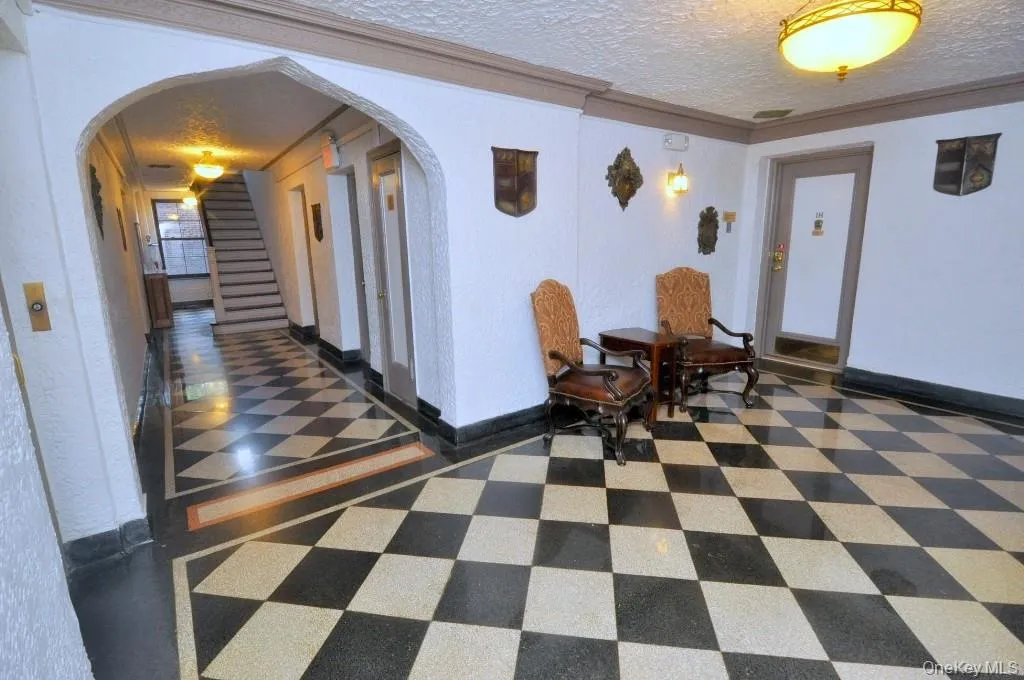 The Northgate is a pre-war building and the closets Garth Road residential building to the Scarsdale Metro North Train Station. The elevators have recently been replaced and public areas updated. Individual storage bins for a small fee. Expanded cable is included. The Northgate is a pre-war building and the closets Garth Road residential building to the Scarsdale Metro North Train Station. The elevators have recently been replaced and public areas updated. Individual storage bins for a small fee. Expanded cable is included.