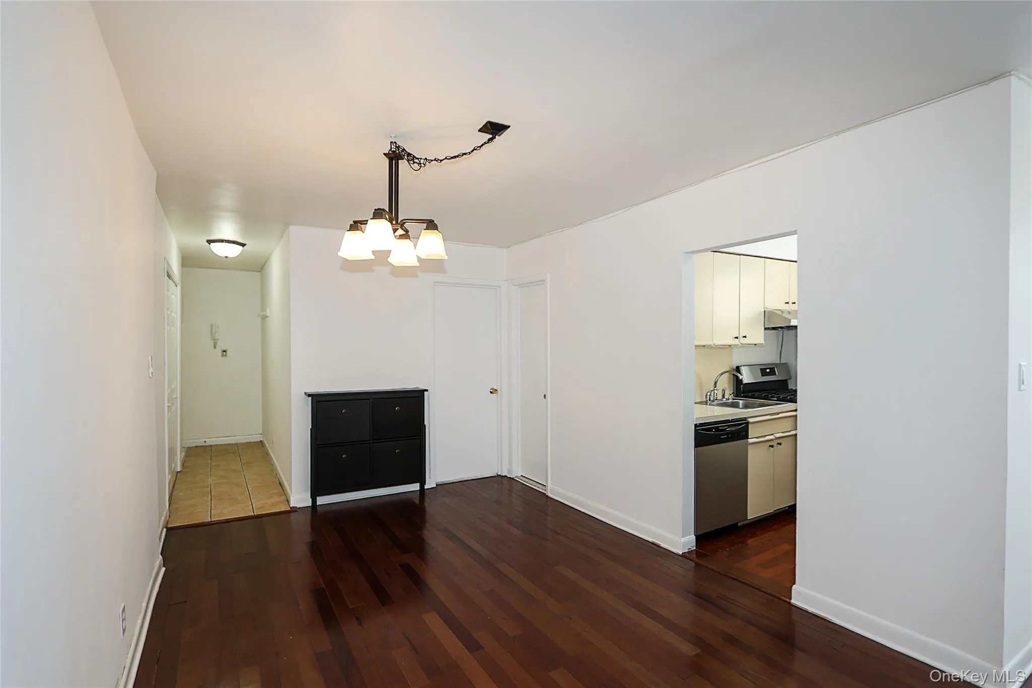 47-22 215 Place, New York, NY, 1 Bedroom Bedrooms, 3 Rooms Rooms,1 BathroomBathrooms,Residential Sale,For Rent,215 Place,0,945205 47-22 215 Place, New York, NY, 1 Bedroom Bedrooms, 3 Rooms Rooms,1 BathroomBathrooms,Residential Sale,For Rent,215 Place,0,945205