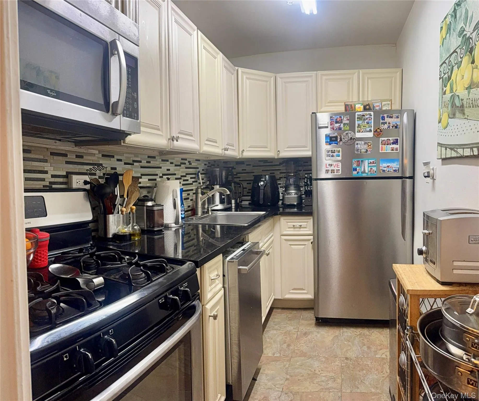 61-20 Grand Central Parkway, New York, NY, 2 Rooms Rooms,1 BathroomBathrooms,Residential Lease,For Rent,Grand Central,0,945321 61-20 Grand Central Parkway, New York, NY, 2 Rooms Rooms,1 BathroomBathrooms,Residential Lease,For Rent,Grand Central,0,945321