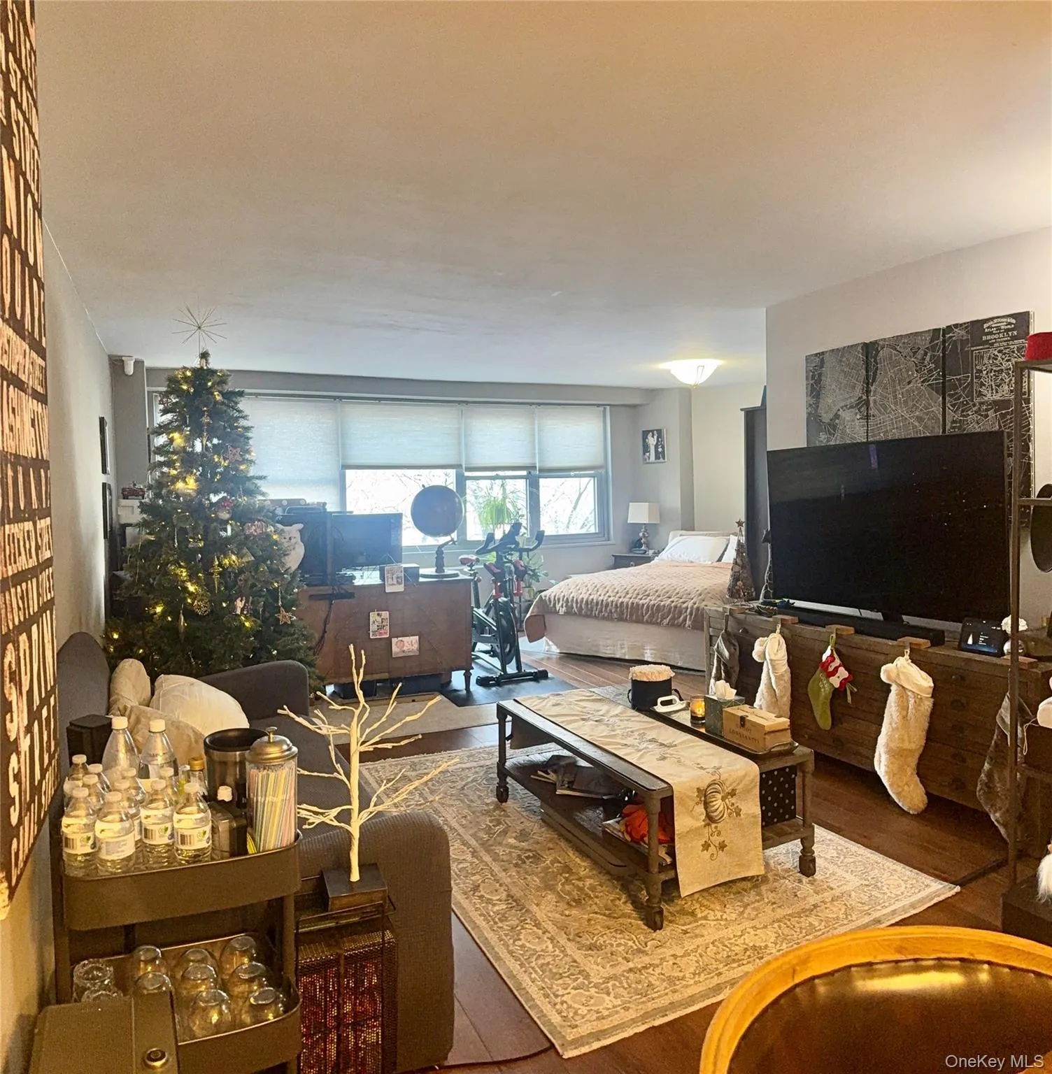 61-20 Grand Central Parkway, New York, NY, 2 Rooms Rooms,1 BathroomBathrooms,Residential Lease,For Rent,Grand Central,0,945321 61-20 Grand Central Parkway, New York, NY, 2 Rooms Rooms,1 BathroomBathrooms,Residential Lease,For Rent,Grand Central,0,945321