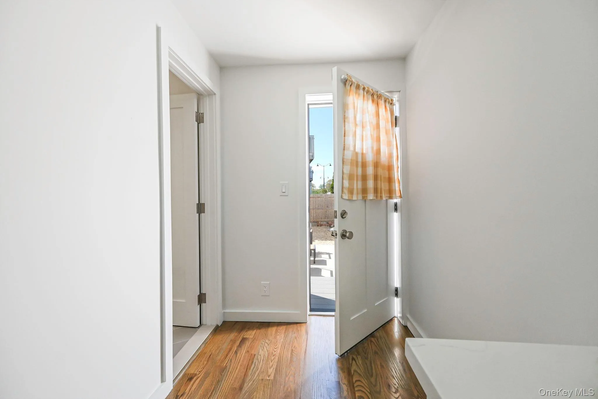 46 Maxwell Avenue, Oyster Bay, NY, 2 Bedrooms Bedrooms, 4 Rooms Rooms,1 BathroomBathrooms,Residential Lease,For Rent,Maxwell,0,945352 46 Maxwell Avenue, Oyster Bay, NY, 2 Bedrooms Bedrooms, 4 Rooms Rooms,1 BathroomBathrooms,Residential Lease,For Rent,Maxwell,0,945352