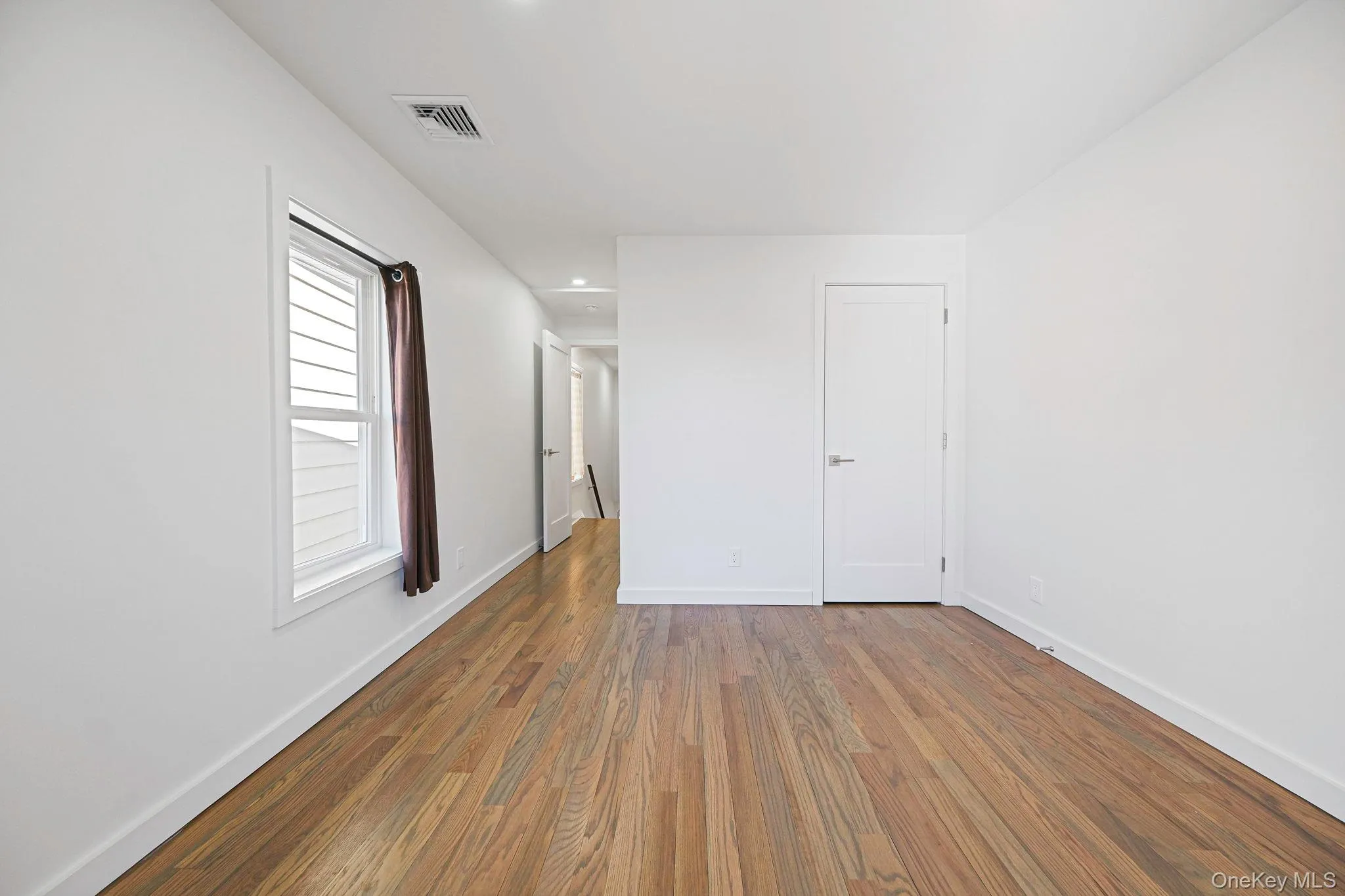 46 Maxwell Avenue, Oyster Bay, NY, 2 Bedrooms Bedrooms, 4 Rooms Rooms,1 BathroomBathrooms,Residential Lease,For Rent,Maxwell,0,945352 46 Maxwell Avenue, Oyster Bay, NY, 2 Bedrooms Bedrooms, 4 Rooms Rooms,1 BathroomBathrooms,Residential Lease,For Rent,Maxwell,0,945352
