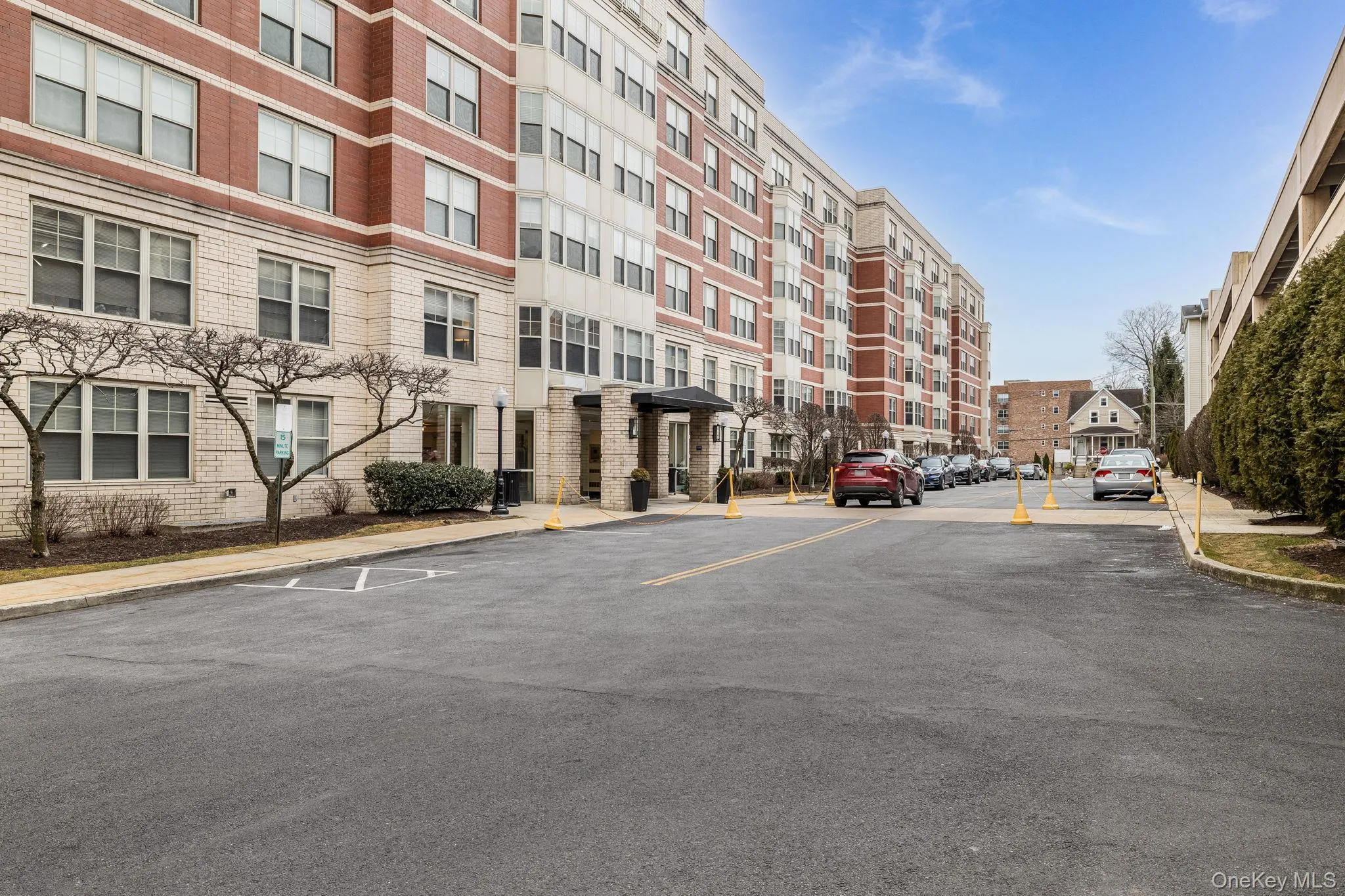 View of apartment building / complex View of apartment building / complex
