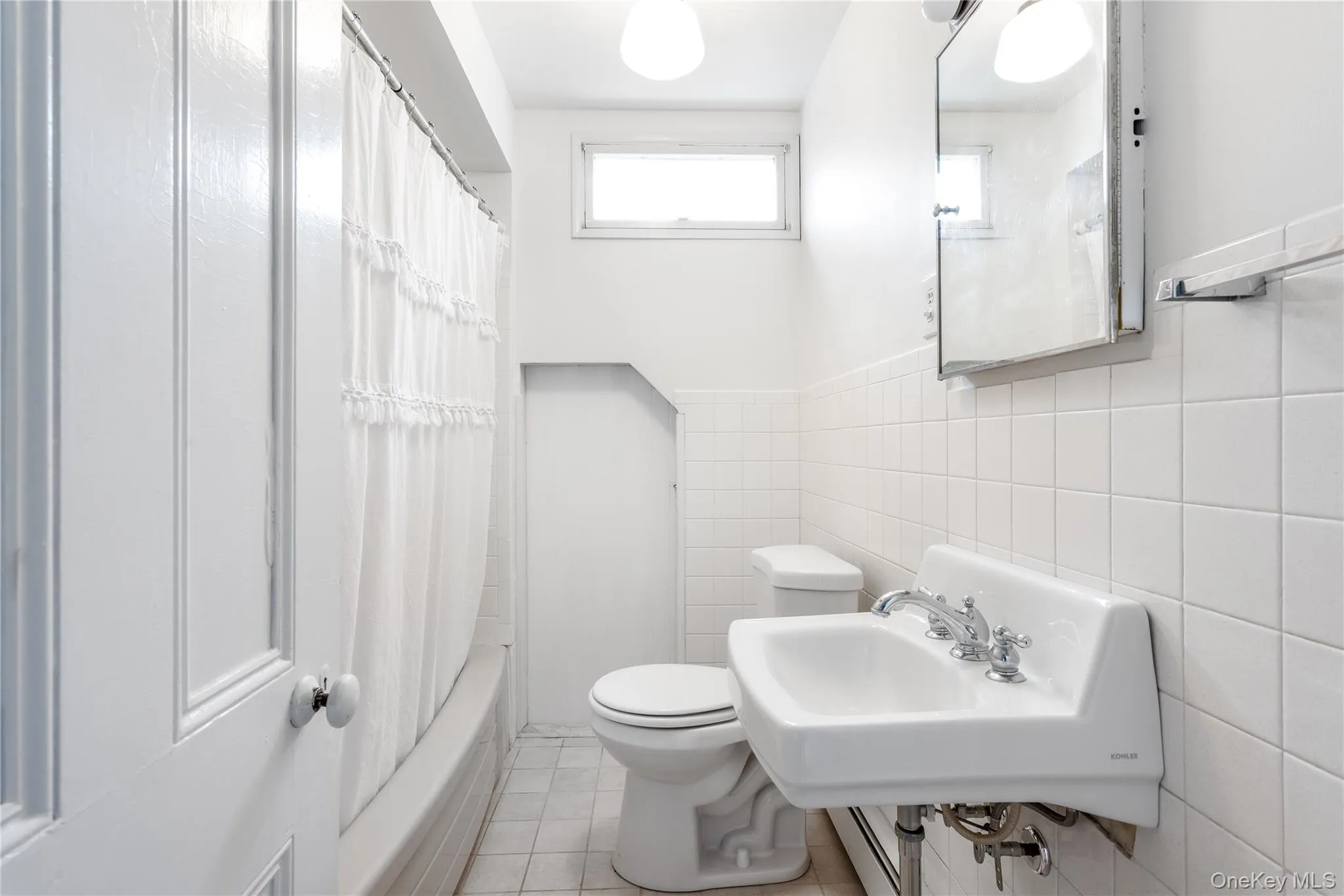 685 Orchard Street, Southold, NY, 4 Bedrooms Bedrooms, 7 Rooms Rooms,2 BathroomsBathrooms,Residential Lease,For Rent,Orchard,0,945415 685 Orchard Street, Southold, NY, 4 Bedrooms Bedrooms, 7 Rooms Rooms,2 BathroomsBathrooms,Residential Lease,For Rent,Orchard,0,945415