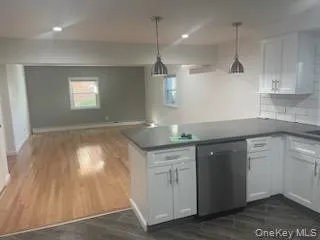 175 Forest Avenue, Yonkers, NY, 2 Bedrooms Bedrooms, 5 Rooms Rooms,1 BathroomBathrooms,Residential Lease,Idx,Forest,0,945448 175 Forest Avenue, Yonkers, NY, 2 Bedrooms Bedrooms, 5 Rooms Rooms,1 BathroomBathrooms,Residential Lease,Idx,Forest,0,945448