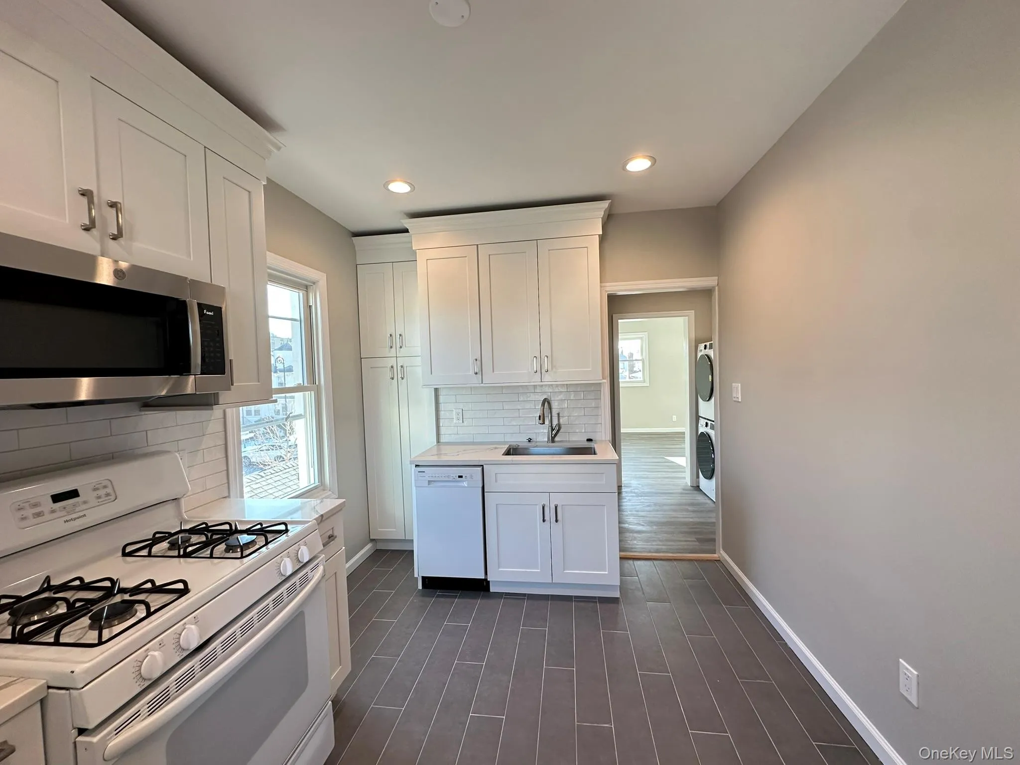149 Market Street, Long Beach, NY, 1 Bedroom Bedrooms, 4 Rooms Rooms,1 BathroomBathrooms,Residential Lease,Idx,Market,0,945456 149 Market Street, Long Beach, NY, 1 Bedroom Bedrooms, 4 Rooms Rooms,1 BathroomBathrooms,Residential Lease,Idx,Market,0,945456