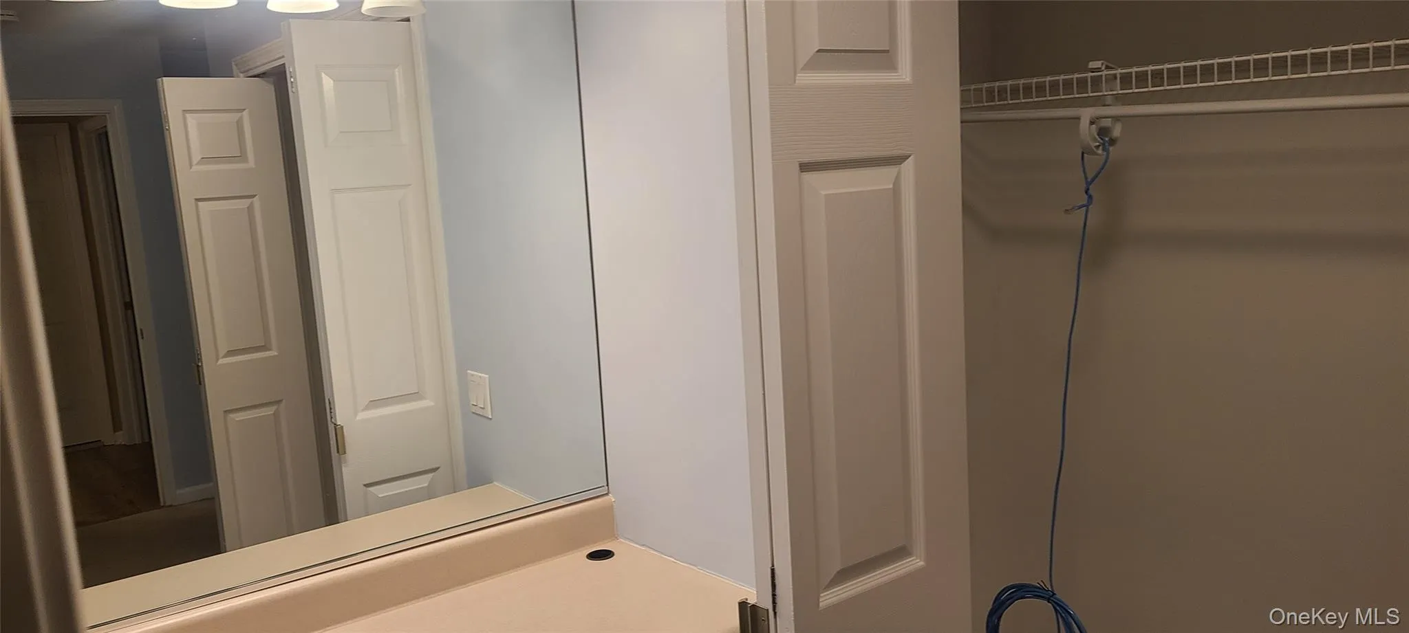 Dressing area Dressing area