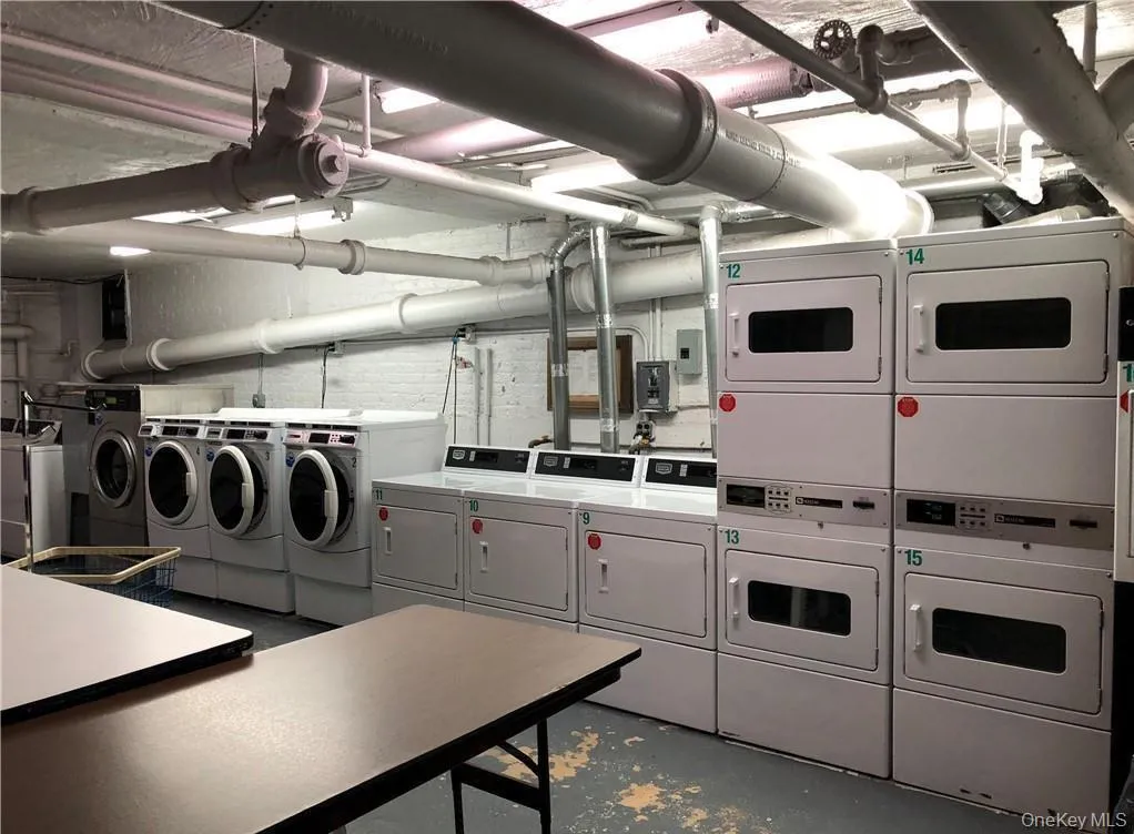 210 Martine Avenue, White Plains, NY, 3 Rooms Rooms,1 BathroomBathrooms,Residential Lease,Idx,Martine,0,945481 210 Martine Avenue, White Plains, NY, 3 Rooms Rooms,1 BathroomBathrooms,Residential Lease,Idx,Martine,0,945481