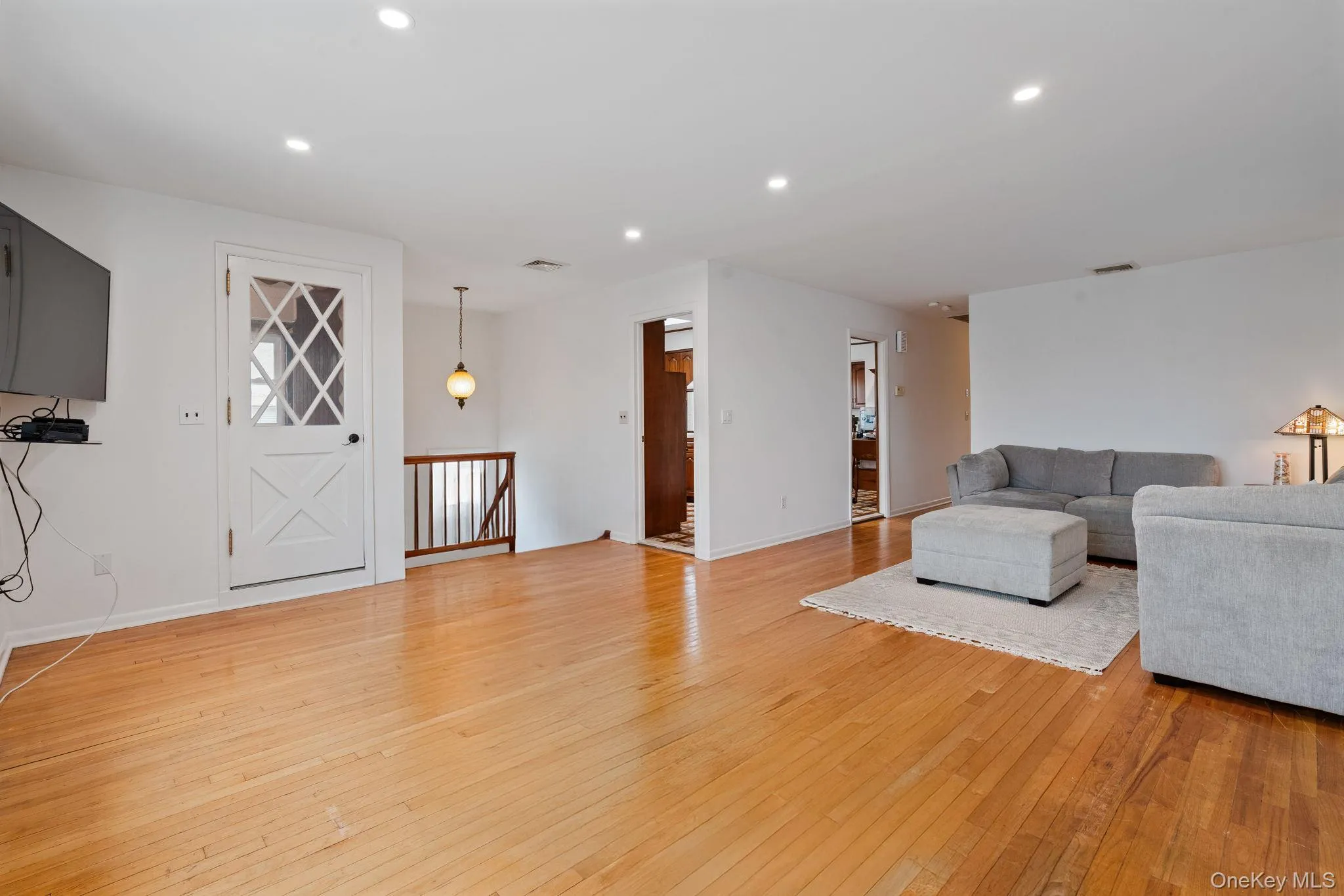 179 California Place, Hempstead, NY, 4 Bedrooms Bedrooms, 7 Rooms Rooms,3 BathroomsBathrooms,Residential,For Rent,California,0,945518 179 California Place, Hempstead, NY, 4 Bedrooms Bedrooms, 7 Rooms Rooms,3 BathroomsBathrooms,Residential,For Rent,California,0,945518