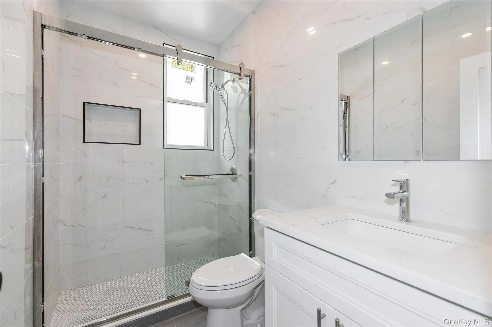 104-44 42nd Avenue, New York, NY, 2 Bedrooms Bedrooms, 4 Rooms Rooms,1 BathroomBathrooms,Residential Lease,For Rent,42nd,0,945541 104-44 42nd Avenue, New York, NY, 2 Bedrooms Bedrooms, 4 Rooms Rooms,1 BathroomBathrooms,Residential Lease,For Rent,42nd,0,945541