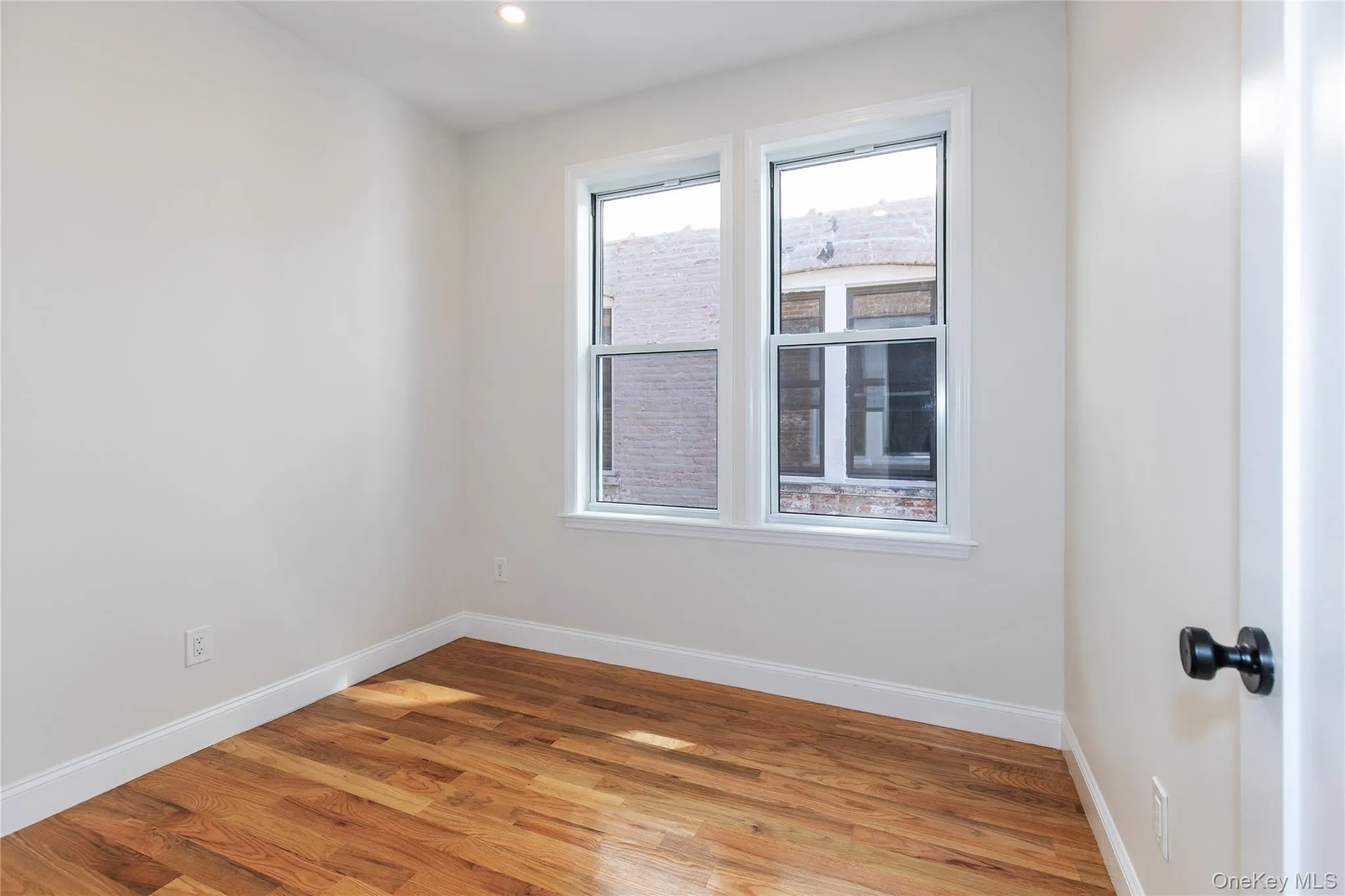 104-44 42nd Avenue, New York, NY, 2 Bedrooms Bedrooms, 4 Rooms Rooms,1 BathroomBathrooms,Residential Lease,For Rent,42nd,0,945541 104-44 42nd Avenue, New York, NY, 2 Bedrooms Bedrooms, 4 Rooms Rooms,1 BathroomBathrooms,Residential Lease,For Rent,42nd,0,945541