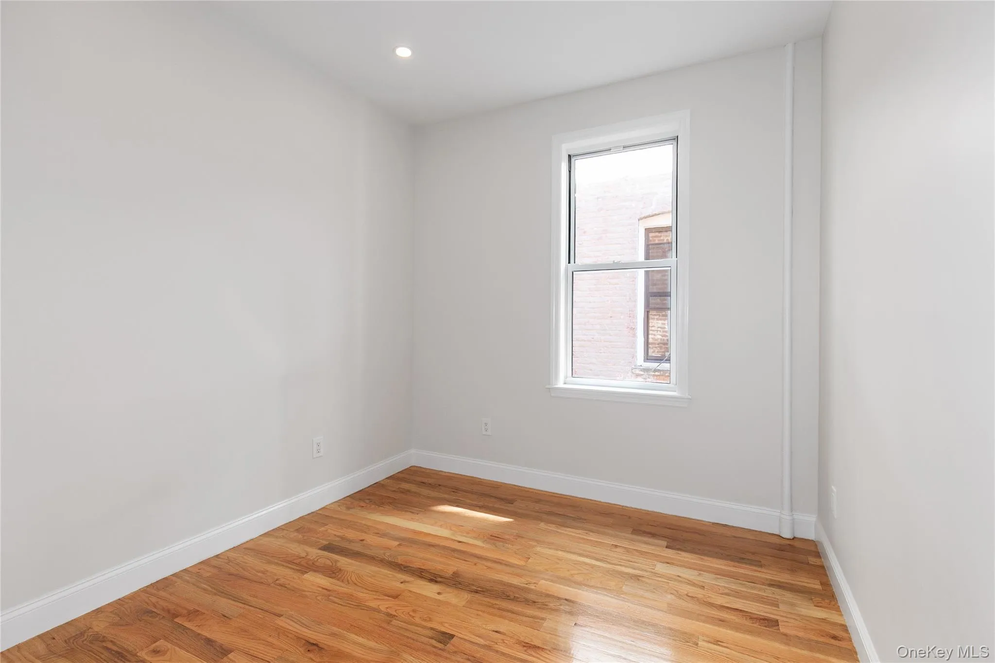 104-44 42nd Avenue, New York, NY, 2 Bedrooms Bedrooms, 4 Rooms Rooms,1 BathroomBathrooms,Residential Lease,For Rent,42nd,0,945541 104-44 42nd Avenue, New York, NY, 2 Bedrooms Bedrooms, 4 Rooms Rooms,1 BathroomBathrooms,Residential Lease,For Rent,42nd,0,945541