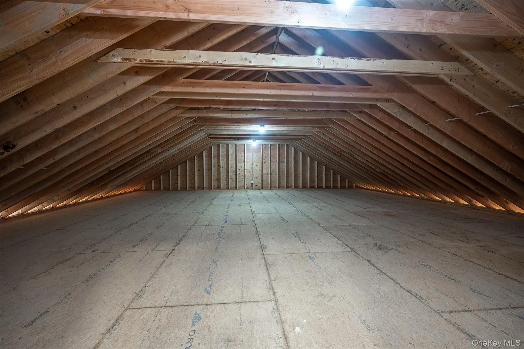 2nd fl bonus room appx. 1400 sq ft 2nd fl bonus room appx. 1400 sq ft