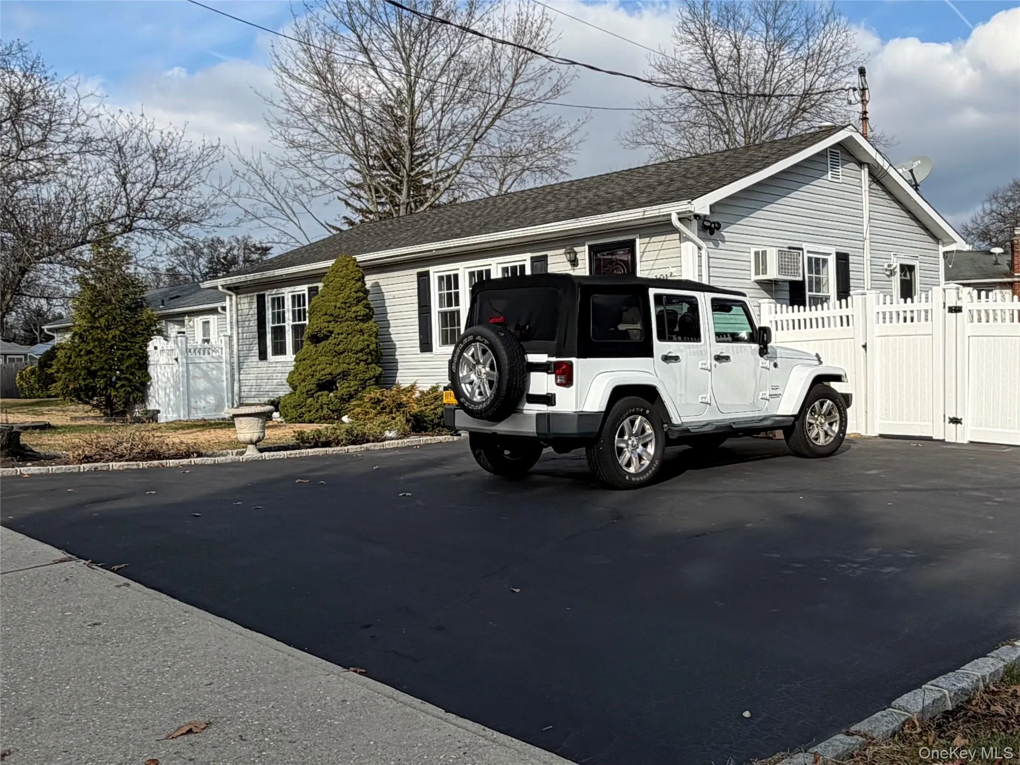 101 Rosevale Avenue, Islip, NY, 3 Bedrooms Bedrooms, 6 Rooms Rooms,1 BathroomBathrooms,Residential Lease,Idx,Rosevale,0,945563 101 Rosevale Avenue, Islip, NY, 3 Bedrooms Bedrooms, 6 Rooms Rooms,1 BathroomBathrooms,Residential Lease,Idx,Rosevale,0,945563