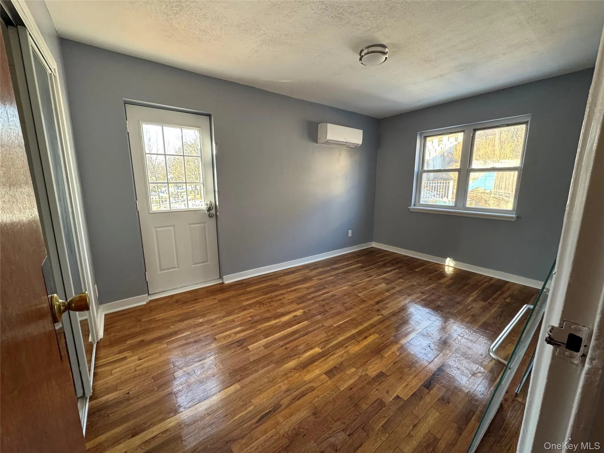 74-09 85th Road, New York, NY, 3 Bedrooms Bedrooms, 5 Rooms Rooms,1 BathroomBathrooms,Residential Lease,Idx,85th,0,945576 74-09 85th Road, New York, NY, 3 Bedrooms Bedrooms, 5 Rooms Rooms,1 BathroomBathrooms,Residential Lease,Idx,85th,0,945576