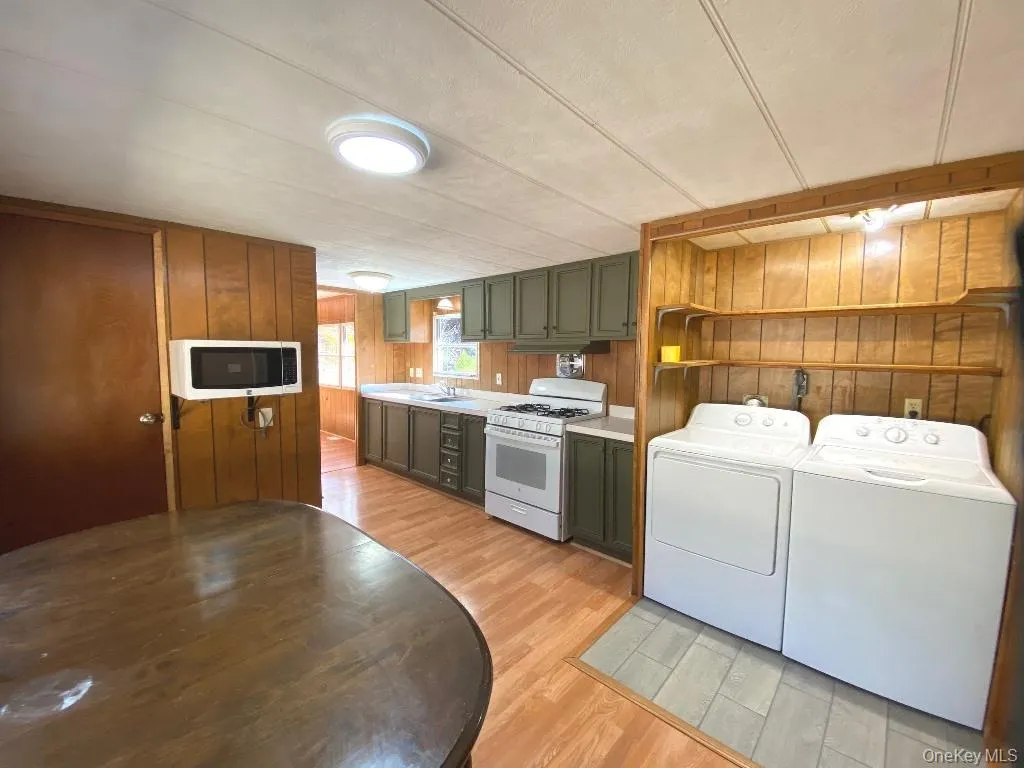 141 Gale Road, Bethel, NY, 2 Bedrooms Bedrooms, 4 Rooms Rooms,1 BathroomBathrooms,Residential Lease,Idx,Gale,0,945625 141 Gale Road, Bethel, NY, 2 Bedrooms Bedrooms, 4 Rooms Rooms,1 BathroomBathrooms,Residential Lease,Idx,Gale,0,945625