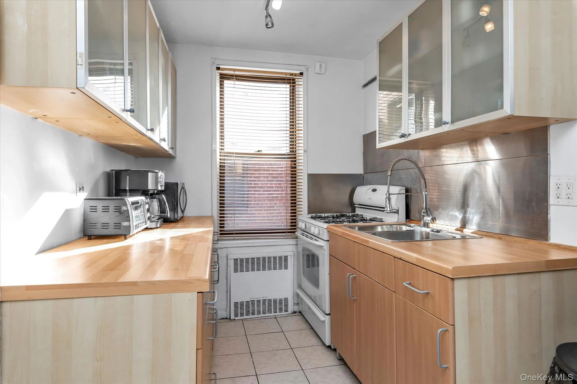 Kitchen - additional view. Kitchen - additional view.