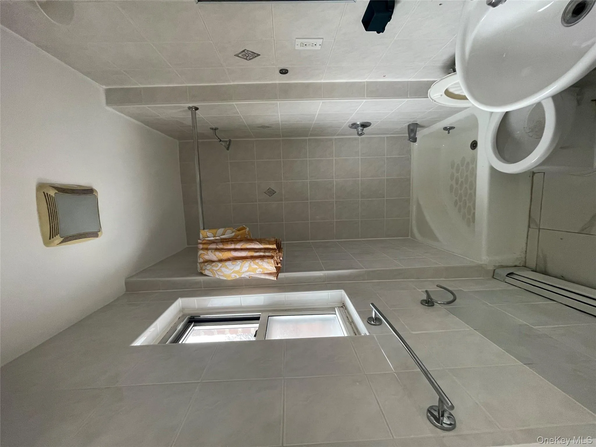 95-12 67 Av, New York, NY, 3 Bedrooms Bedrooms, 7 Rooms Rooms,2 BathroomsBathrooms,Residential Lease,For Rent,67 Av,0,945630 95-12 67 Av, New York, NY, 3 Bedrooms Bedrooms, 7 Rooms Rooms,2 BathroomsBathrooms,Residential Lease,For Rent,67 Av,0,945630