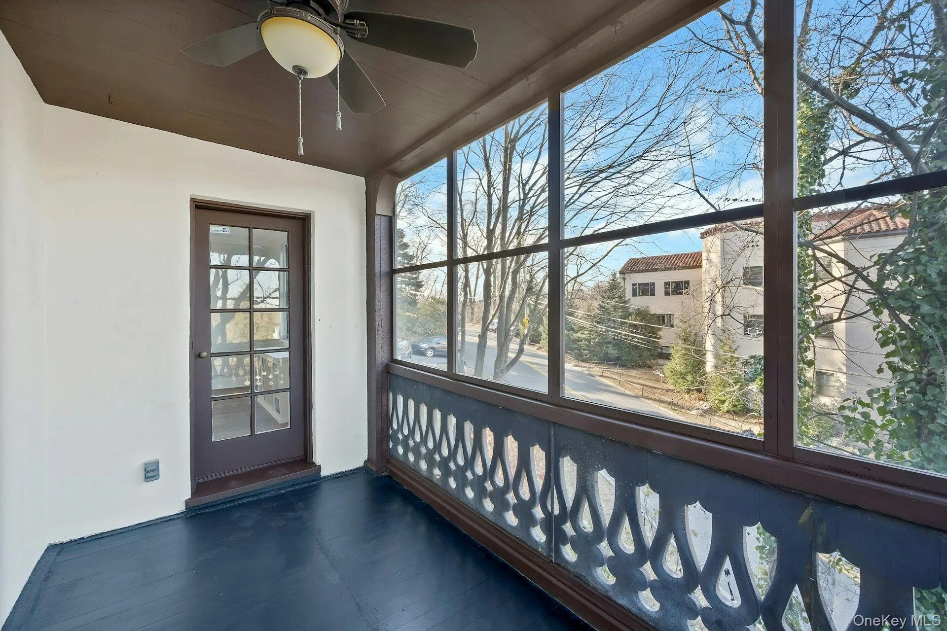 Large Screened in Balcony Large Screened in Balcony