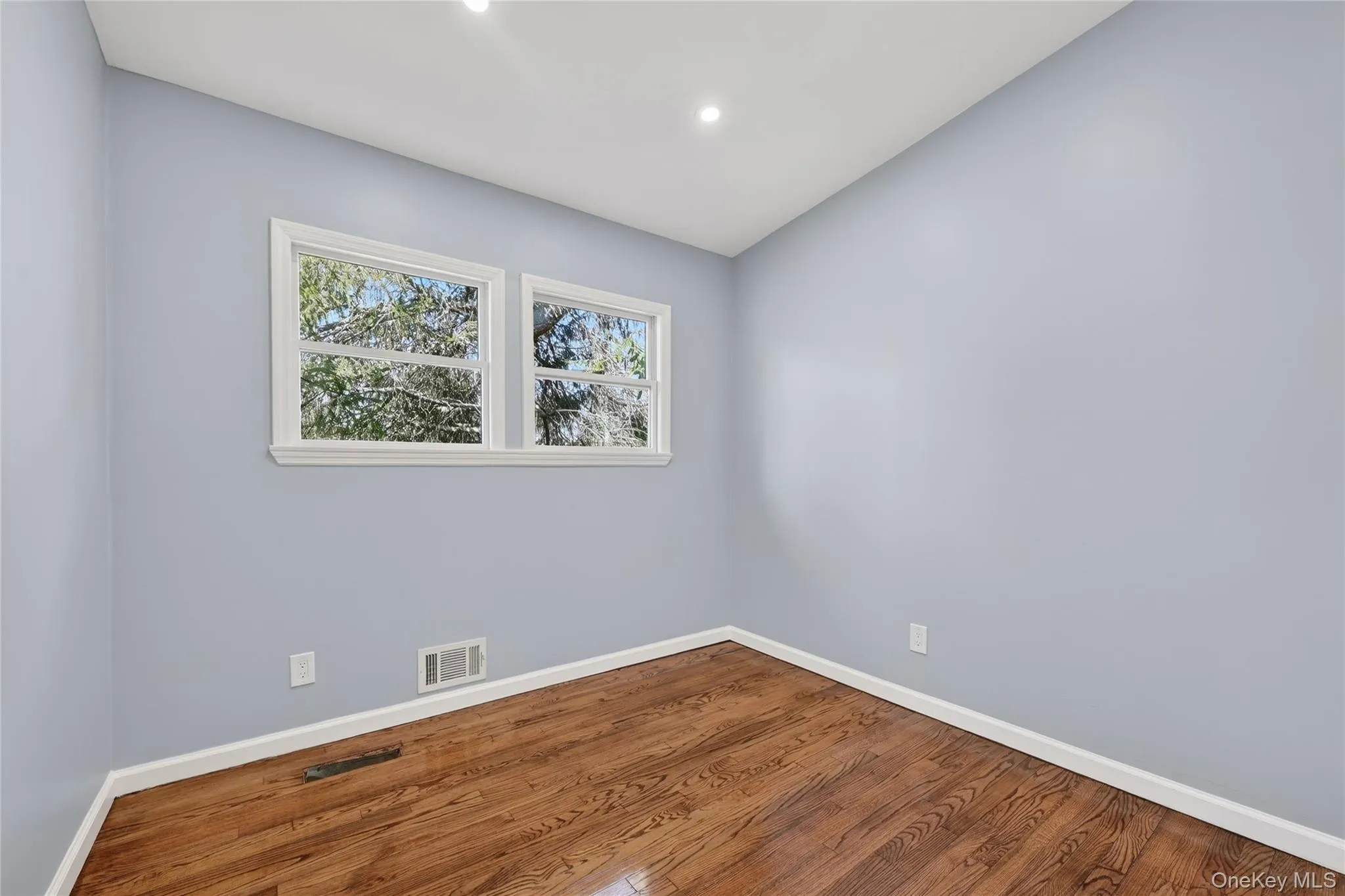 2 The Curve Road, Thompson, NY, 2 Bedrooms Bedrooms, 5 Rooms Rooms,2 BathroomsBathrooms,Residential,For Rent,The Curve,0,945662 2 The Curve Road, Thompson, NY, 2 Bedrooms Bedrooms, 5 Rooms Rooms,2 BathroomsBathrooms,Residential,For Rent,The Curve,0,945662