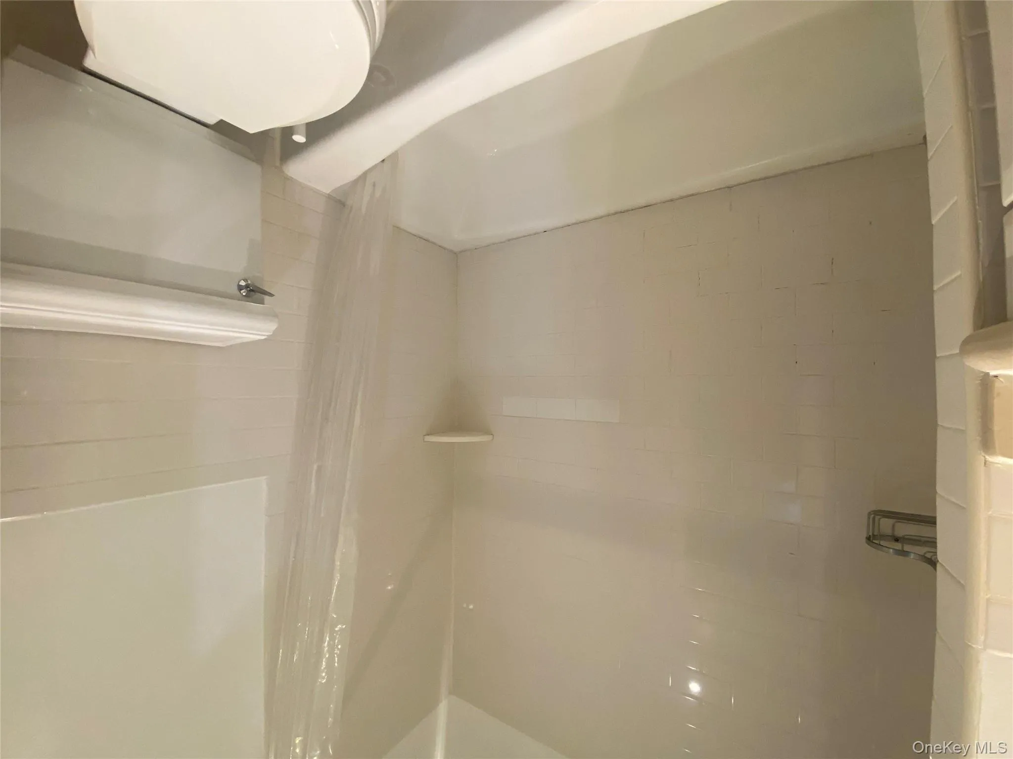 84-80 161 Street, New York, NY, 1 Bedroom Bedrooms, 5 Rooms Rooms,1 BathroomBathrooms,Residential Lease,Idx,161,0,945666 84-80 161 Street, New York, NY, 1 Bedroom Bedrooms, 5 Rooms Rooms,1 BathroomBathrooms,Residential Lease,Idx,161,0,945666