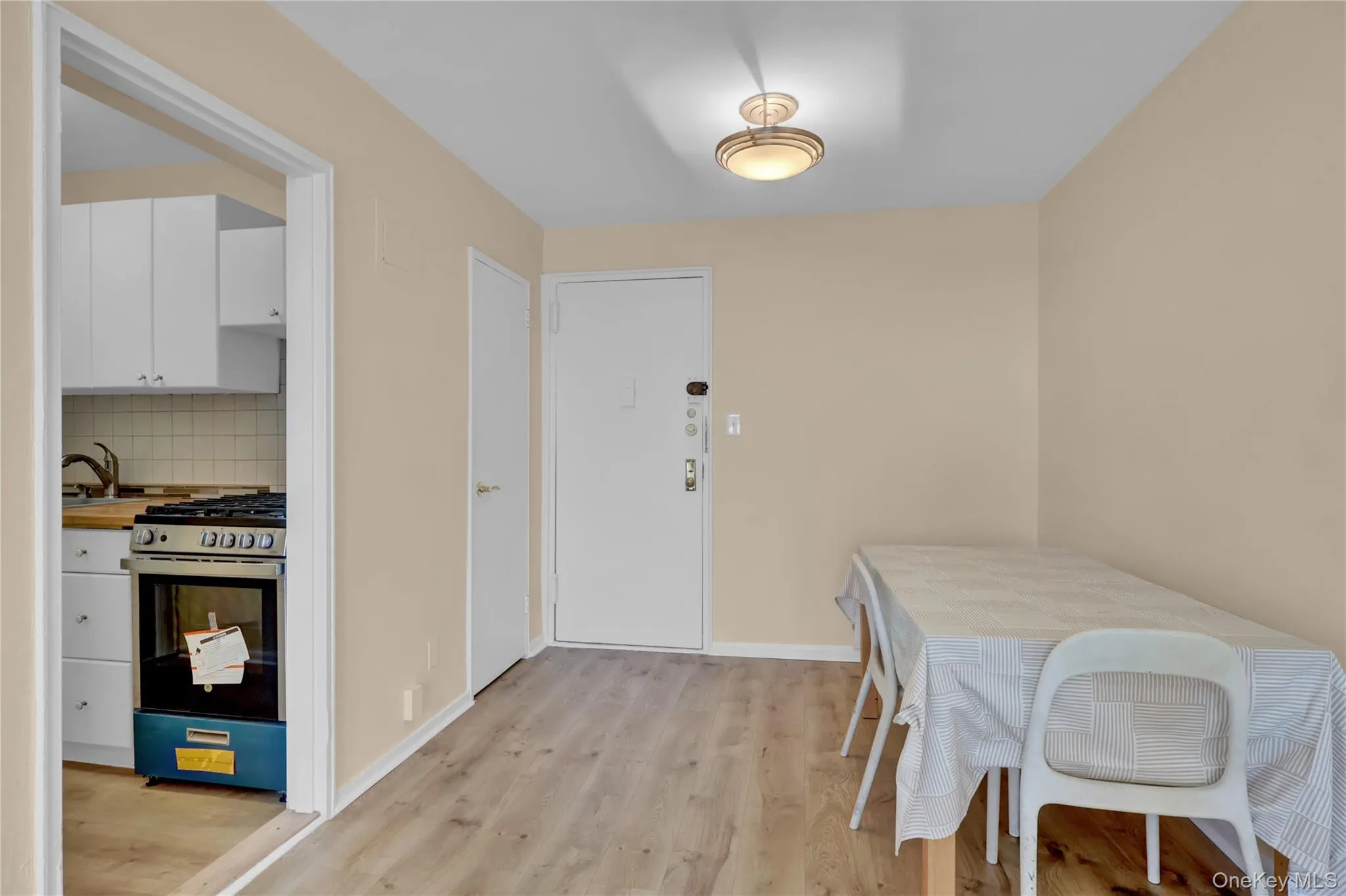 54-44 Little Neck Parkway Parkway, New York, NY, 1 Room Rooms,1 BathroomBathrooms,Residential Lease,For Rent,Little Neck Parkway,0,945711 54-44 Little Neck Parkway Parkway, New York, NY, 1 Room Rooms,1 BathroomBathrooms,Residential Lease,For Rent,Little Neck Parkway,0,945711