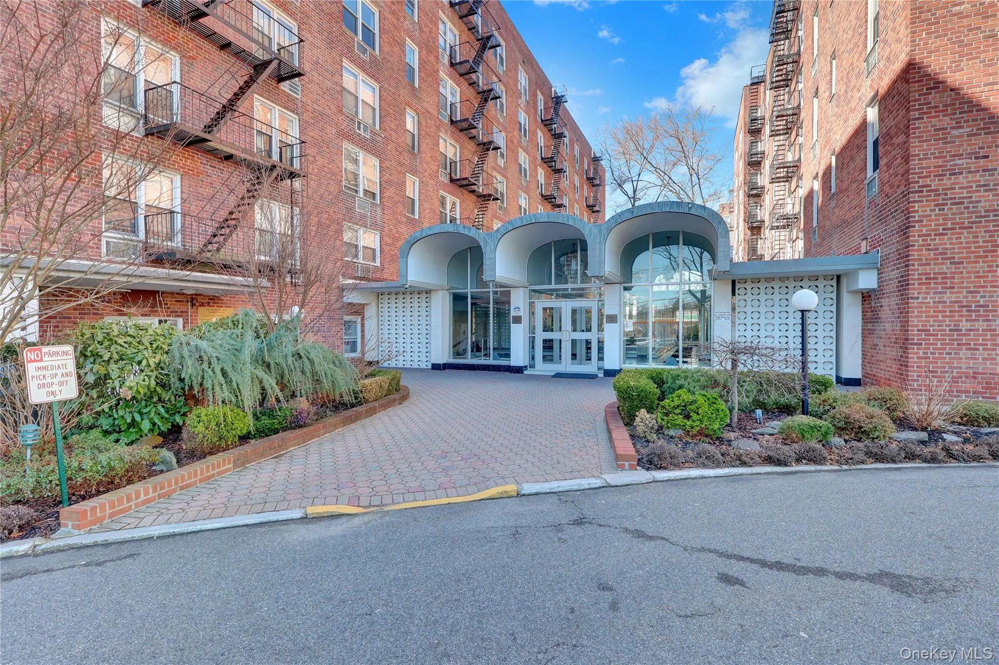 54-44 Little Neck Parkway Parkway, New York, NY, 1 Room Rooms,1 BathroomBathrooms,Residential Lease,For Rent,Little Neck Parkway,0,945711 54-44 Little Neck Parkway Parkway, New York, NY, 1 Room Rooms,1 BathroomBathrooms,Residential Lease,For Rent,Little Neck Parkway,0,945711