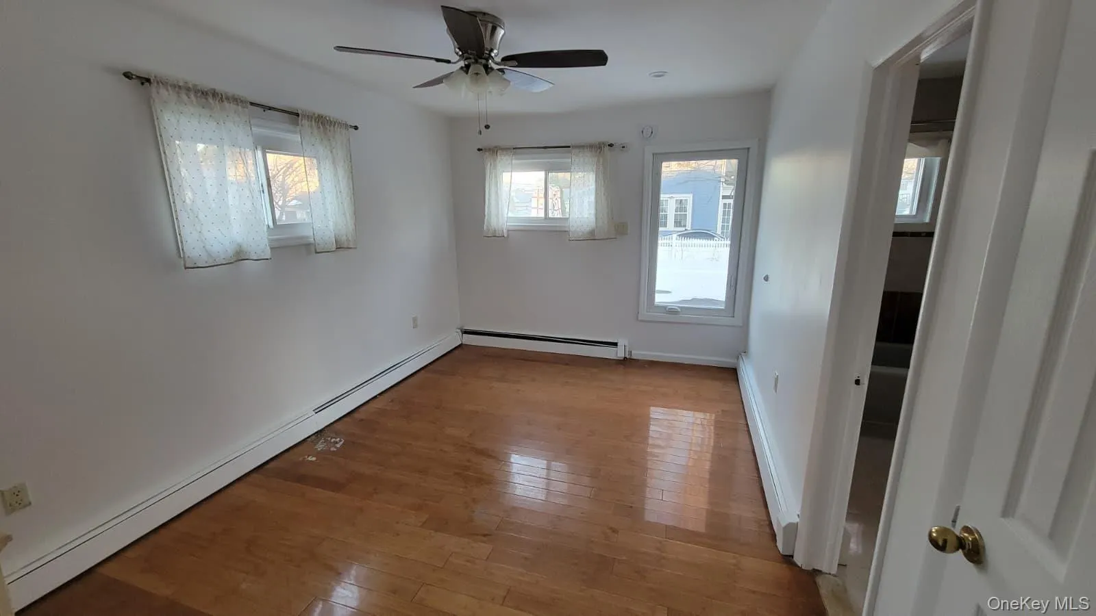83 Kraemer Street, Oyster Bay, NY, 2 Bedrooms Bedrooms, 4 Rooms Rooms,2 BathroomsBathrooms,Residential Lease,For Rent,Kraemer,0,945743 83 Kraemer Street, Oyster Bay, NY, 2 Bedrooms Bedrooms, 4 Rooms Rooms,2 BathroomsBathrooms,Residential Lease,For Rent,Kraemer,0,945743