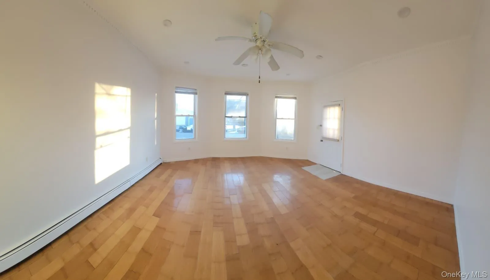 83 Kraemer Street, Oyster Bay, NY, 2 Bedrooms Bedrooms, 4 Rooms Rooms,2 BathroomsBathrooms,Residential Lease,For Rent,Kraemer,0,945743 83 Kraemer Street, Oyster Bay, NY, 2 Bedrooms Bedrooms, 4 Rooms Rooms,2 BathroomsBathrooms,Residential Lease,For Rent,Kraemer,0,945743
