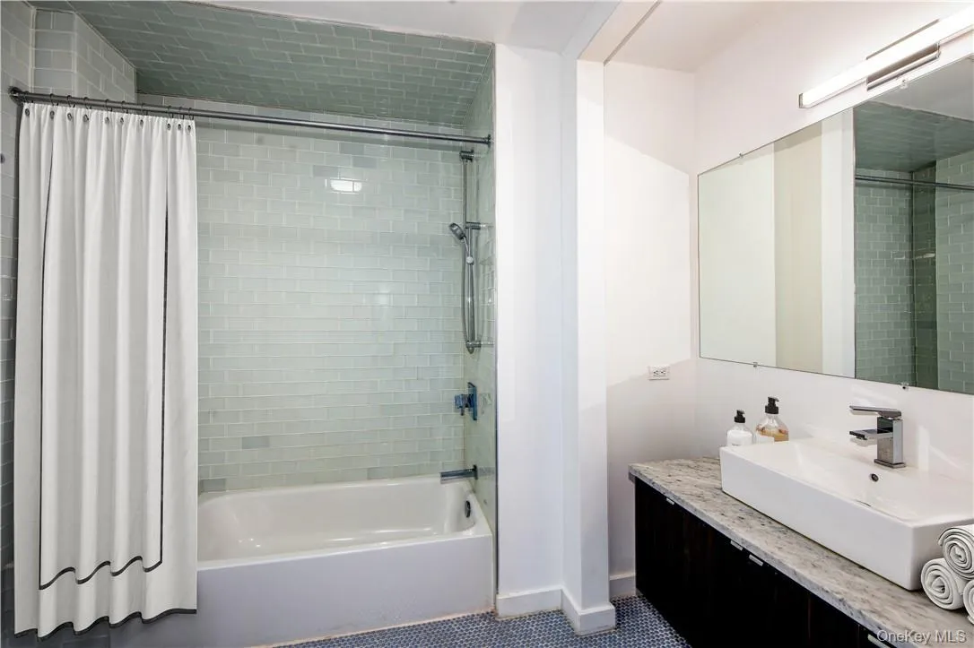 250 Central Park Avenue, Greenburgh, NY, 2 Bedrooms Bedrooms, 5 Rooms Rooms,1 BathroomBathrooms,Residential Lease,Idx,Central Park,0,945776 250 Central Park Avenue, Greenburgh, NY, 2 Bedrooms Bedrooms, 5 Rooms Rooms,1 BathroomBathrooms,Residential Lease,Idx,Central Park,0,945776