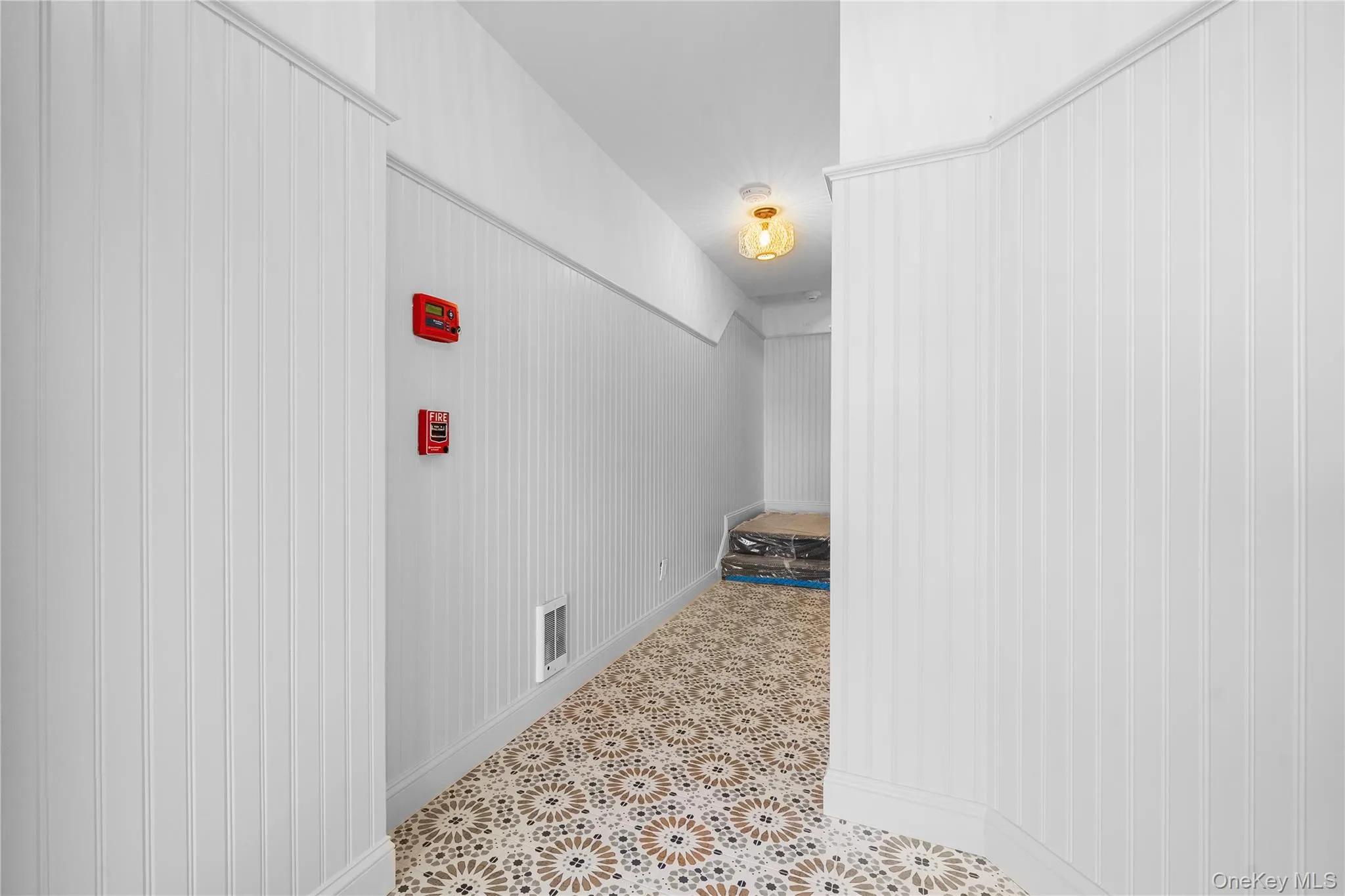 584 Main Street, Islip, NY, 1 Bedroom Bedrooms, 3 Rooms Rooms,1 BathroomBathrooms,Residential Lease,For Rent,Main,0,945784 584 Main Street, Islip, NY, 1 Bedroom Bedrooms, 3 Rooms Rooms,1 BathroomBathrooms,Residential Lease,For Rent,Main,0,945784