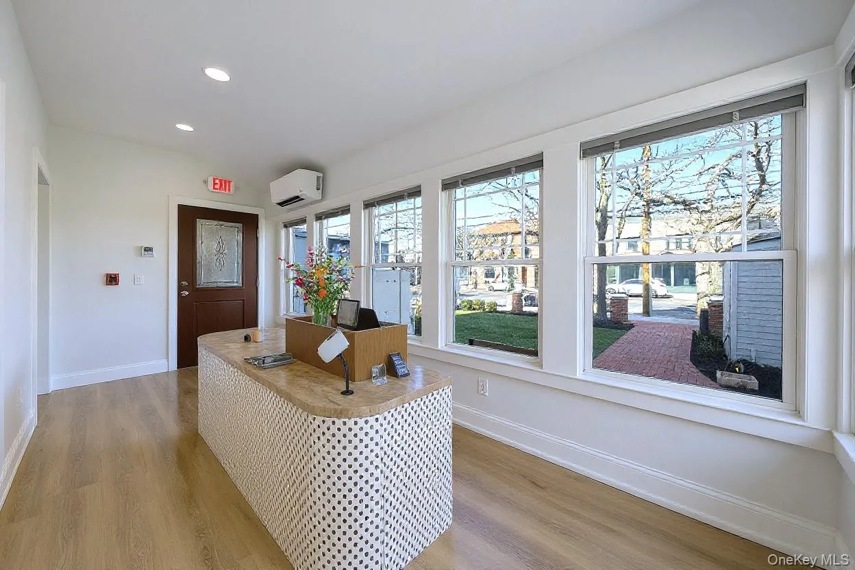 Digitally EnhancedStaging Digitally EnhancedStaging