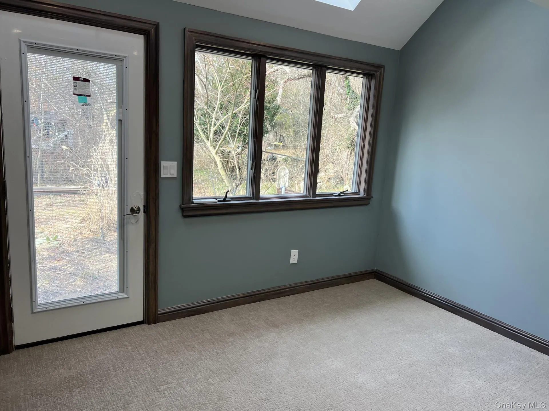 24 Lindner Place, Smithtown, NY, 4 Bedrooms Bedrooms, 7 Rooms Rooms,2 BathroomsBathrooms,Residential Lease,For Rent,Lindner,0,945825 24 Lindner Place, Smithtown, NY, 4 Bedrooms Bedrooms, 7 Rooms Rooms,2 BathroomsBathrooms,Residential Lease,For Rent,Lindner,0,945825