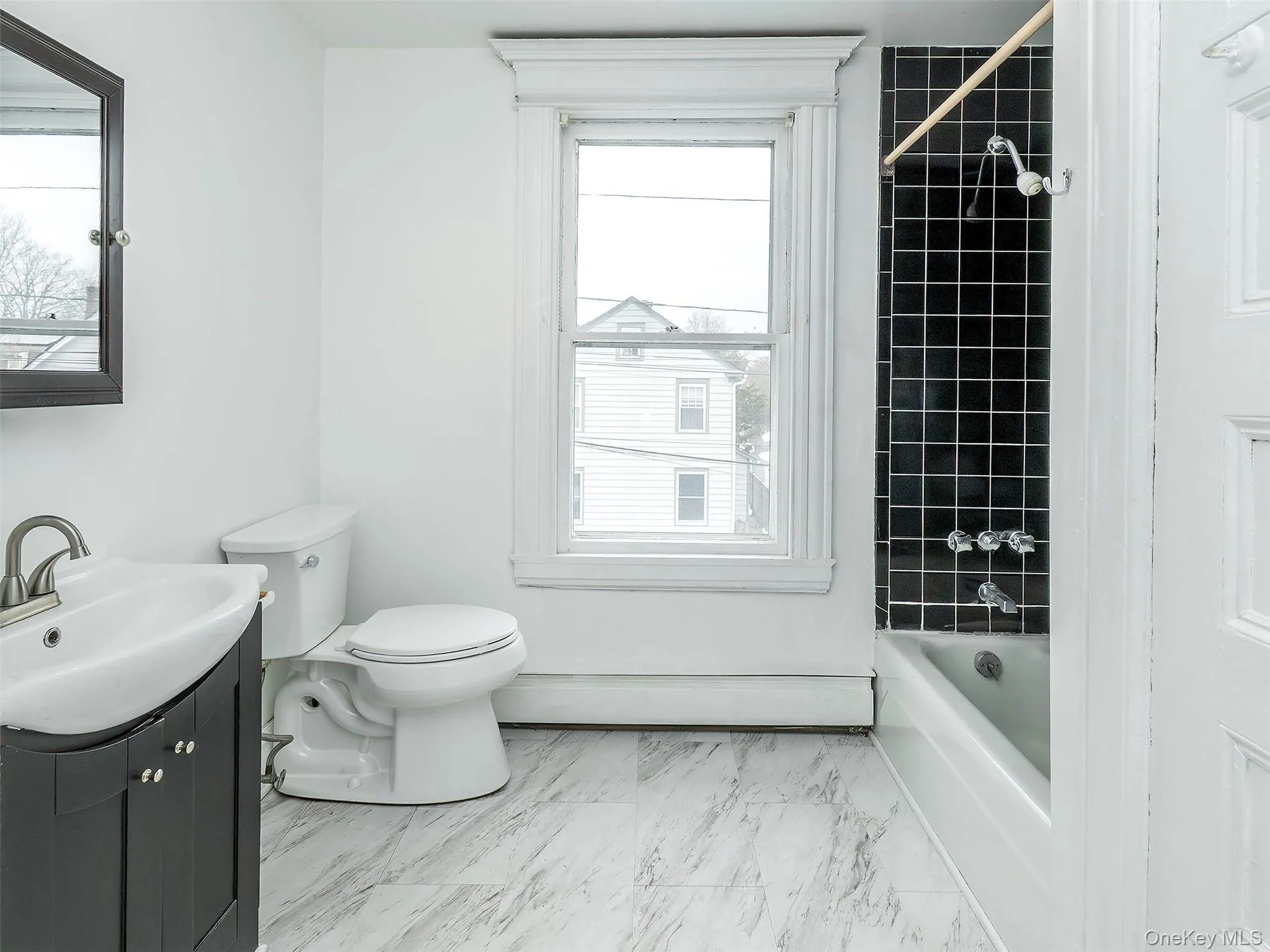 177 Franklin Avenue, Oyster Bay, NY, 1 Bedroom Bedrooms, 3 Rooms Rooms,1 BathroomBathrooms,Residential Lease,For Rent,Franklin,0,945830 177 Franklin Avenue, Oyster Bay, NY, 1 Bedroom Bedrooms, 3 Rooms Rooms,1 BathroomBathrooms,Residential Lease,For Rent,Franklin,0,945830