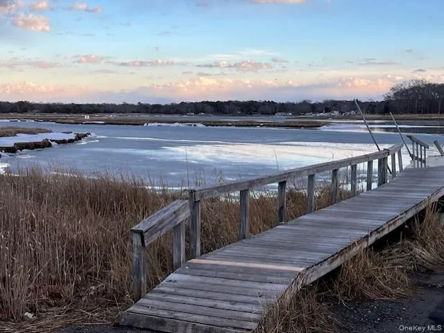 84 Point Road, Southampton, NY, 3 Bedrooms Bedrooms, 6 Rooms Rooms,1 BathroomBathrooms,Residential,For Rent,Point,0,945859 84 Point Road, Southampton, NY, 3 Bedrooms Bedrooms, 6 Rooms Rooms,1 BathroomBathrooms,Residential,For Rent,Point,0,945859